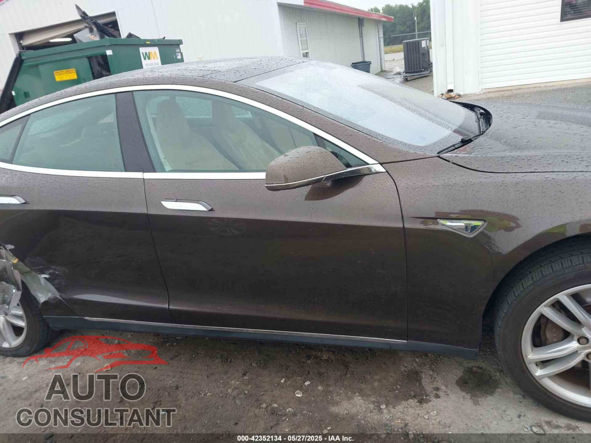 TESLA MODEL S 2013 - 5YJSA1CG0DFP14013