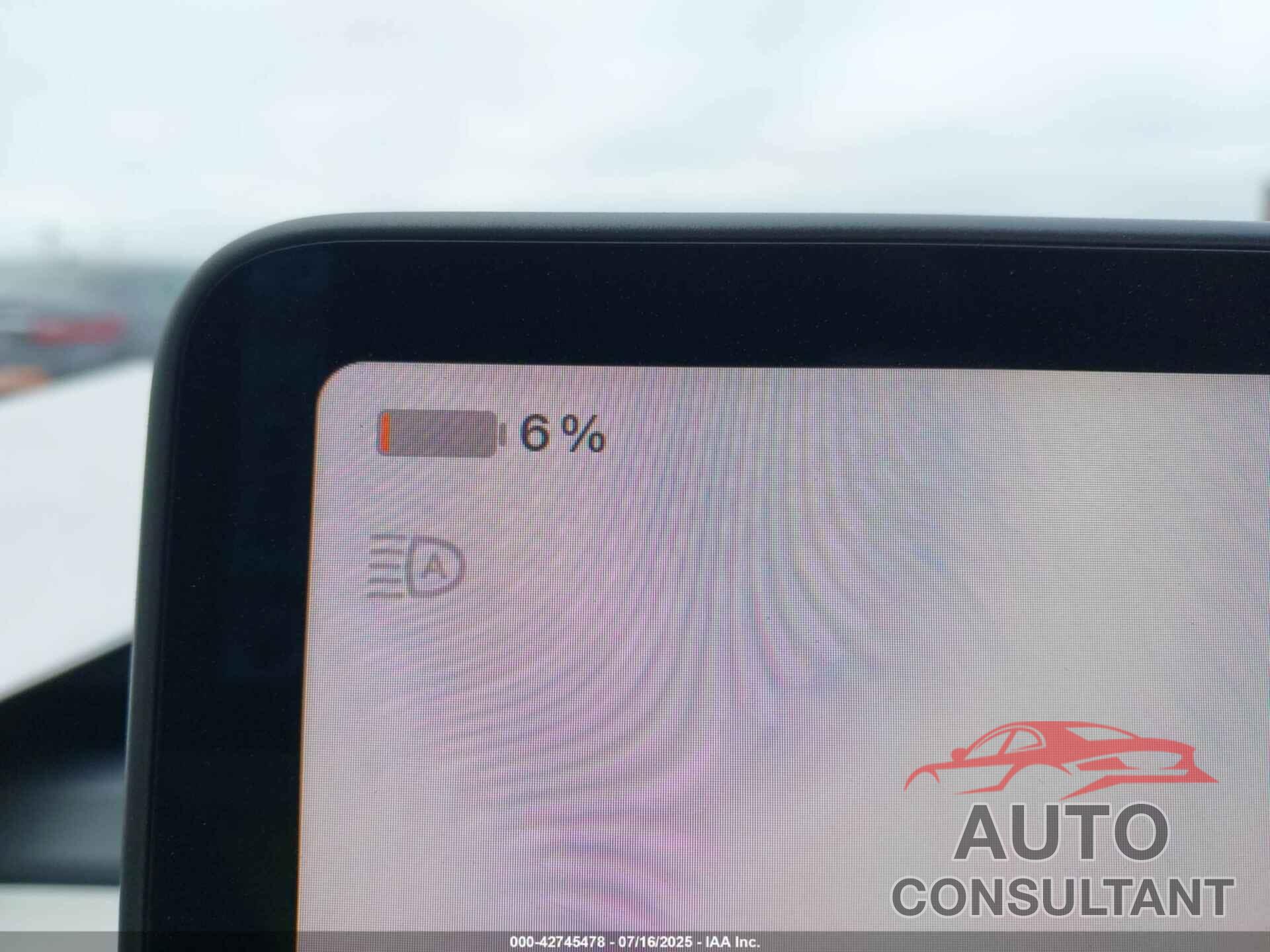 TESLA MODEL Y 2023 - 7SAYGDEF2PF659490