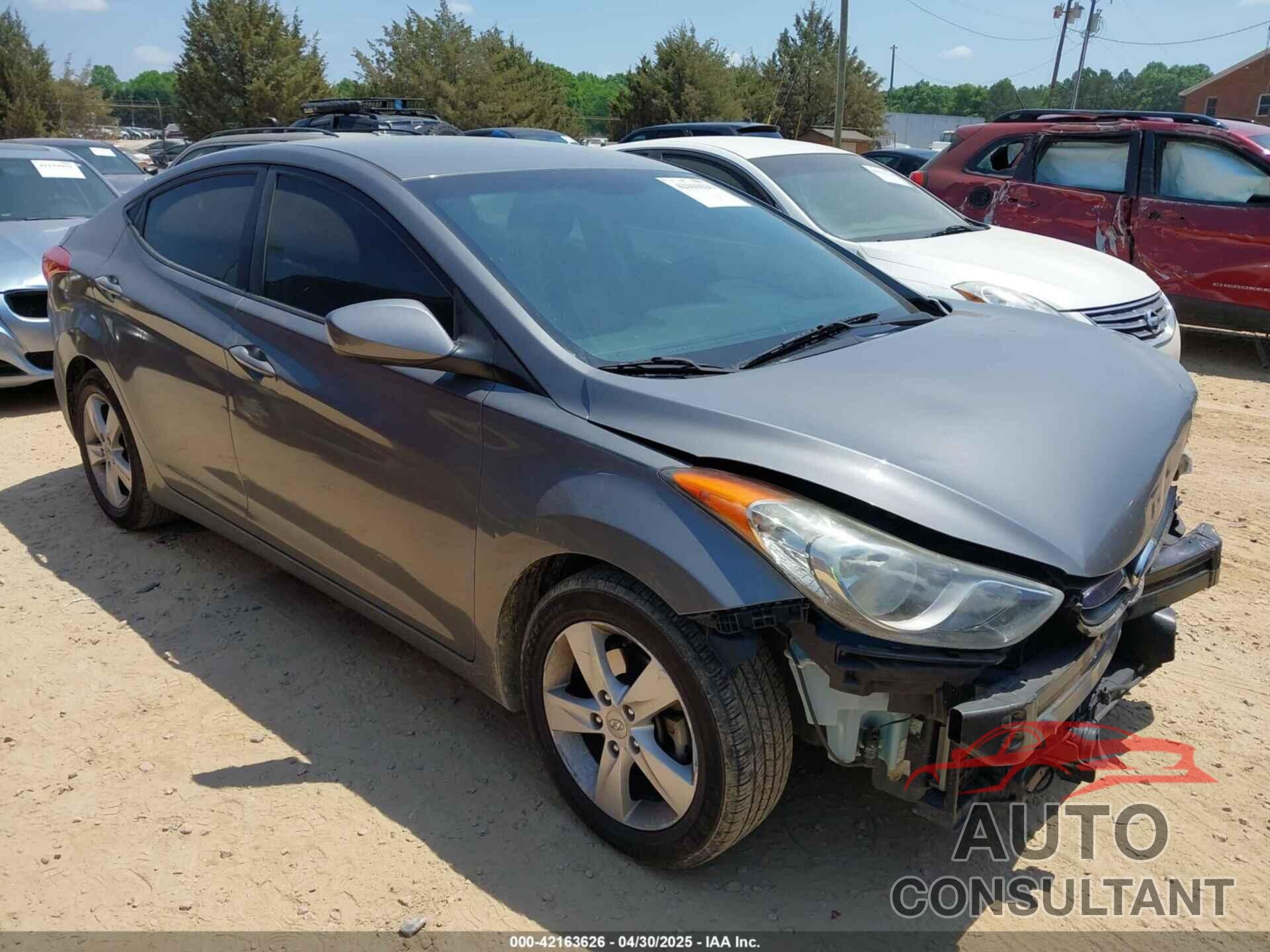 HYUNDAI ELANTRA 2013 - 5NPDH4AE4DH417819