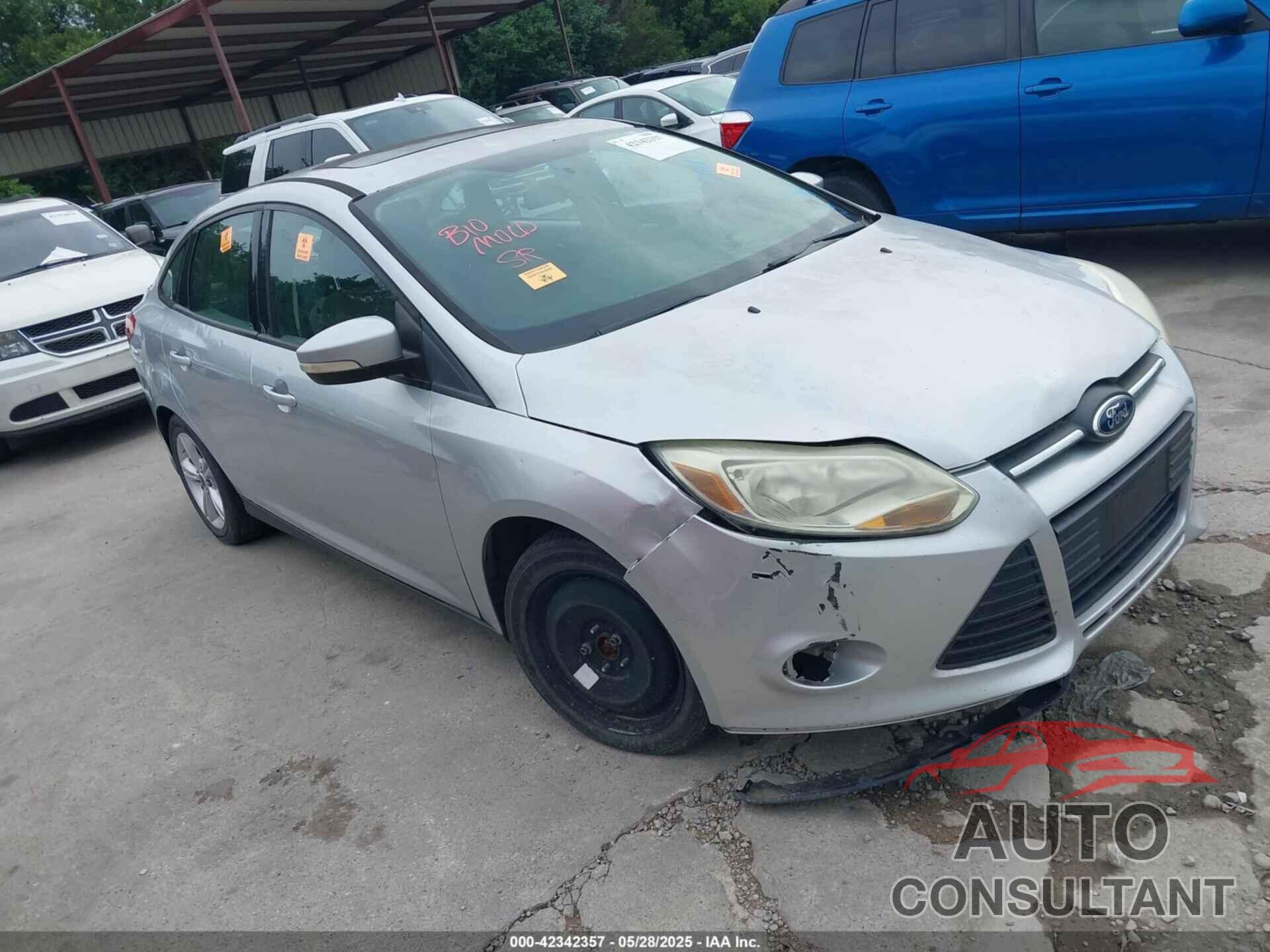 FORD FOCUS 2014 - 1FADP3F2XEL145047