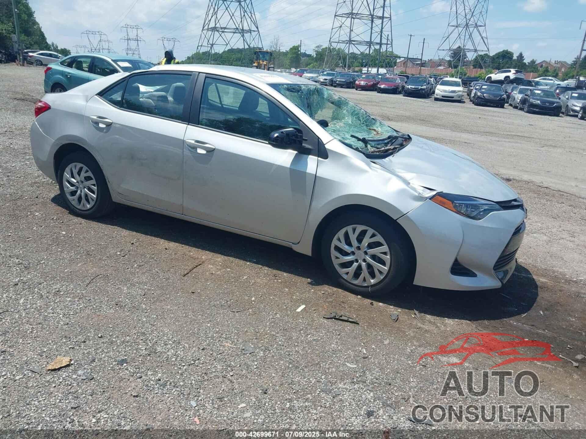 TOYOTA COROLLA 2018 - 2T1BURHEXJC092484