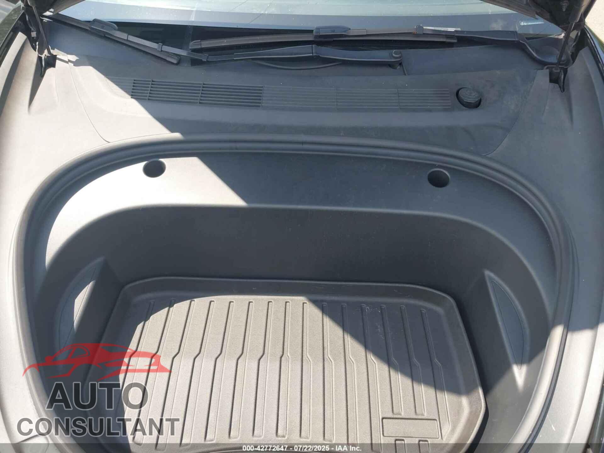 TESLA MODEL 3 2022 - 5YJ3E1EA2NF287100