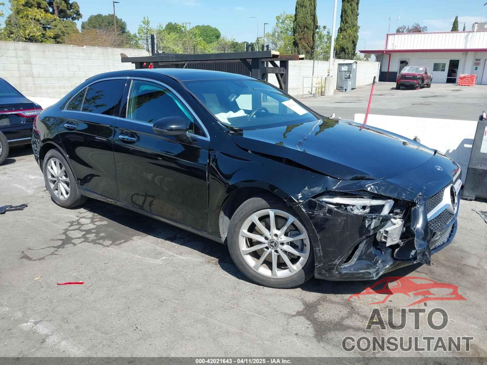 MERCEDES-BENZ A 220 2019 - WDD3G4EB5KW025296