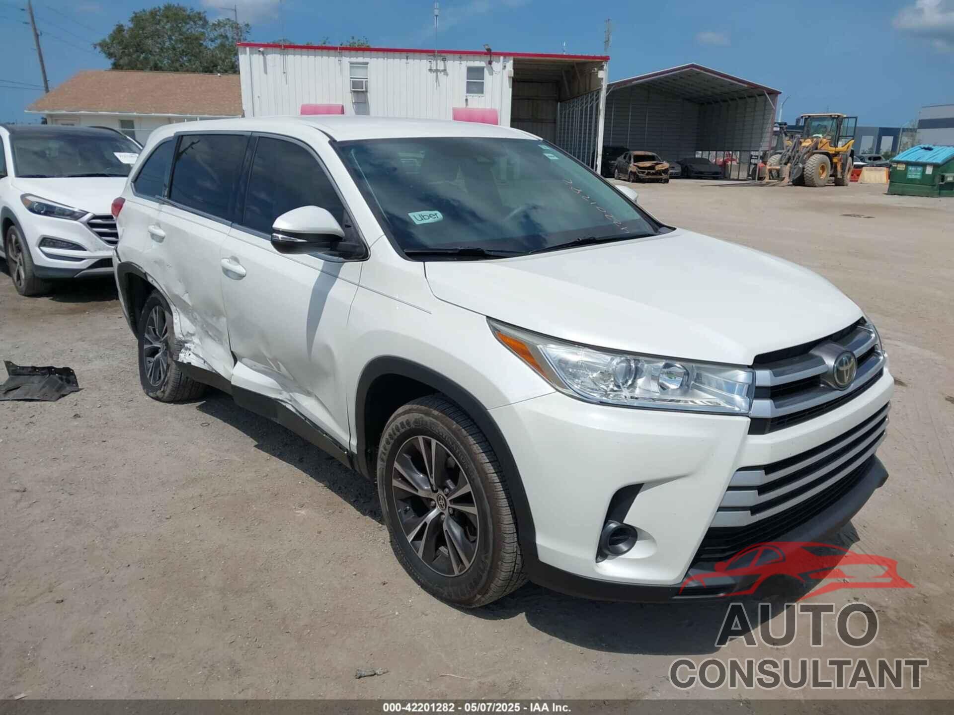 TOYOTA HIGHLANDER 2019 - 5TDZARFH0KS060236