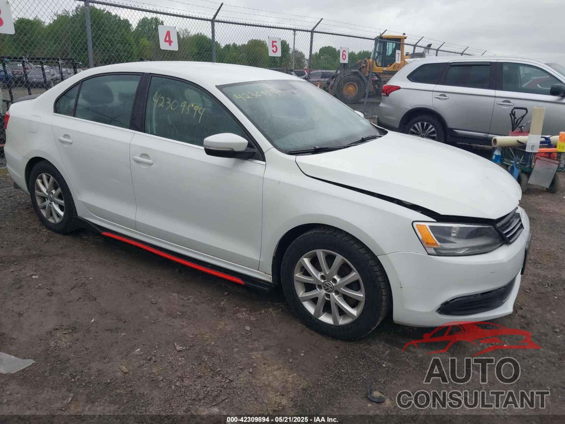 VOLKSWAGEN JETTA 2014 - 3VWD17AJ5EM417940