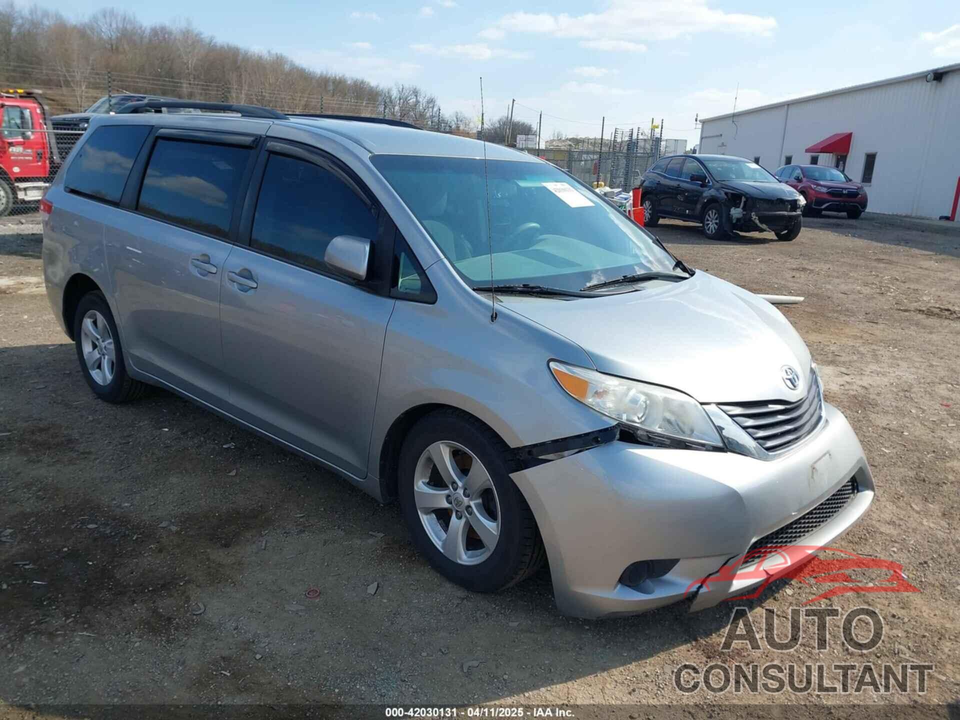 TOYOTA SIENNA 2014 - 5TDKK3DC9ES454227