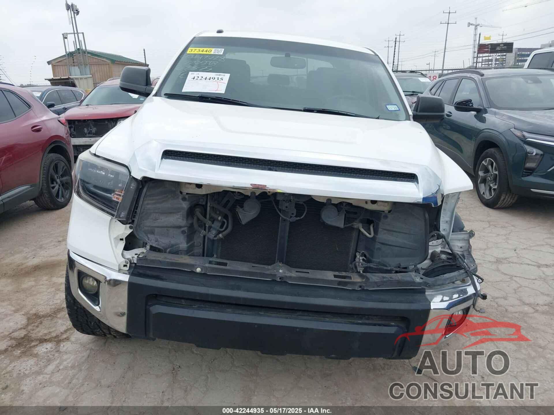 TOYOTA TUNDRA 2017 - 5TFEW5F14HX220598