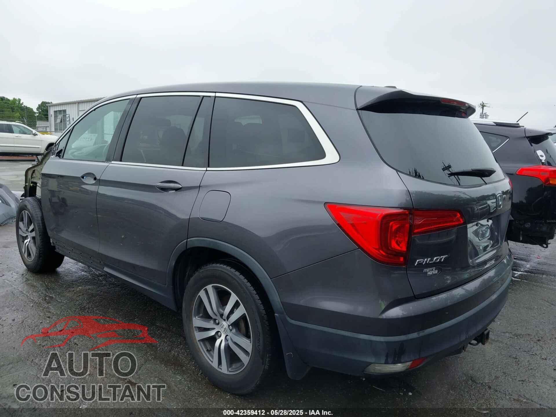 HONDA PILOT 2017 - 5FNYF5H77HB033090