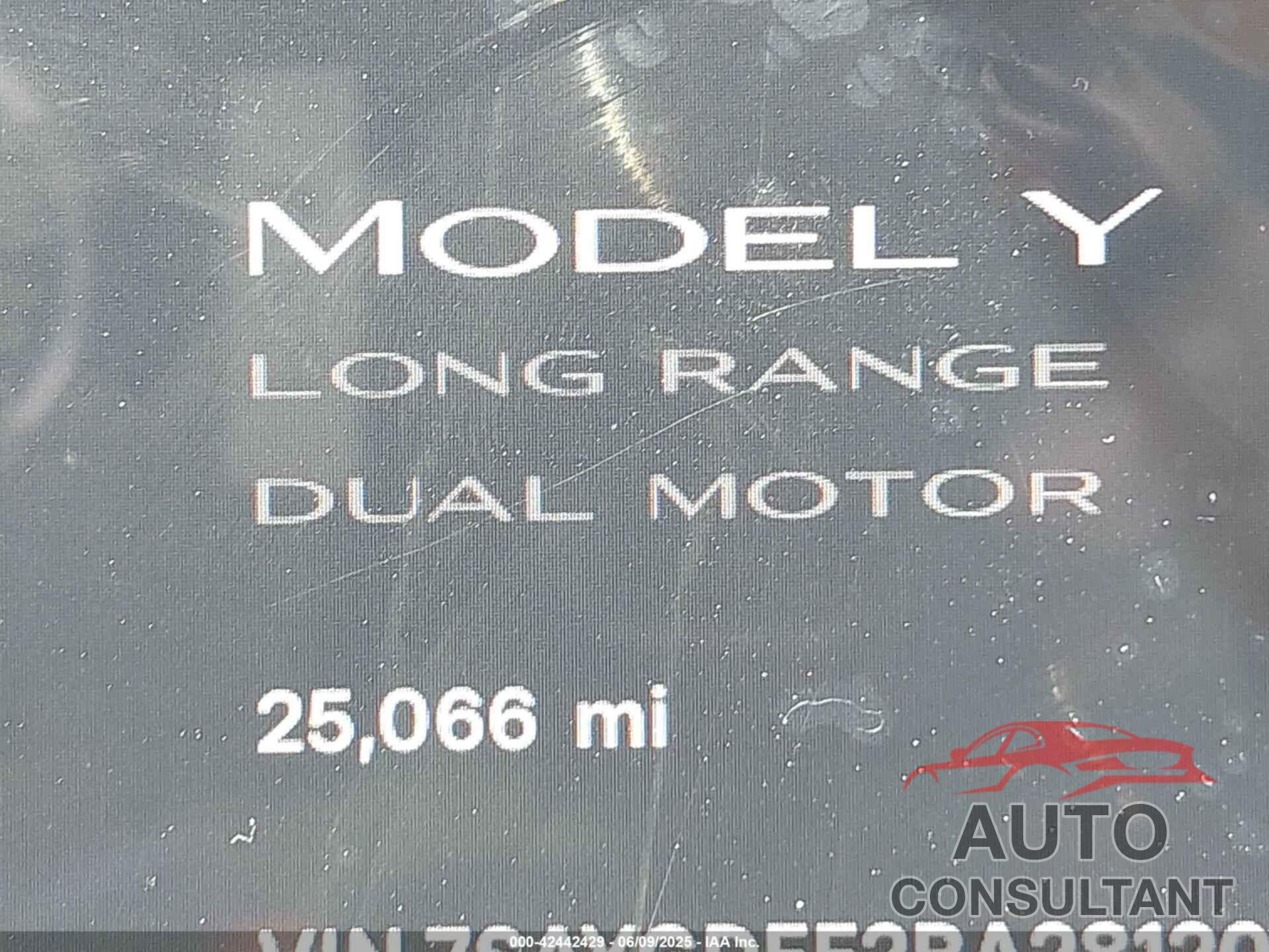 TESLA MODEL Y 2024 - 7SAYGDEE2RA281209