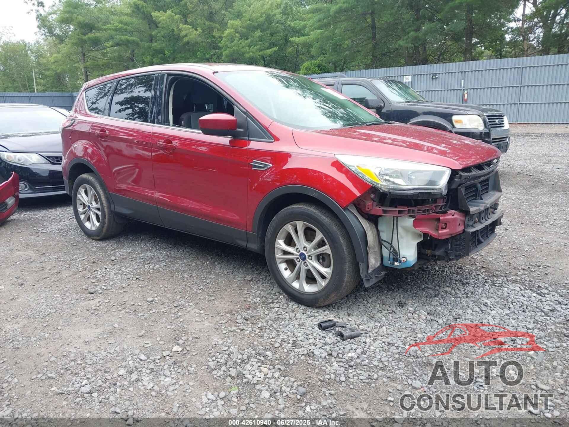 FORD ESCAPE 2017 - 1FMCU9GD4HUA35378