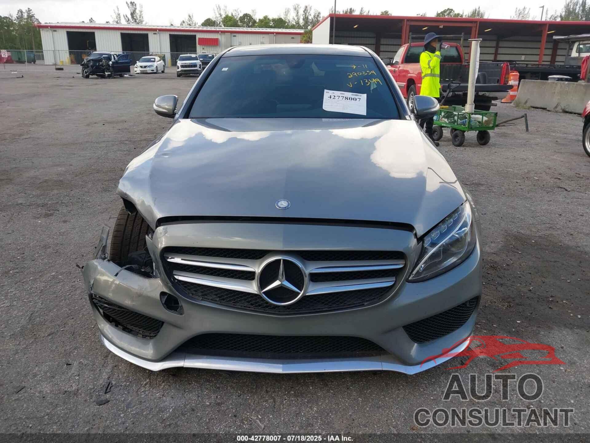 MERCEDES-BENZ C 2015 - 55SWF6GB2FU011349