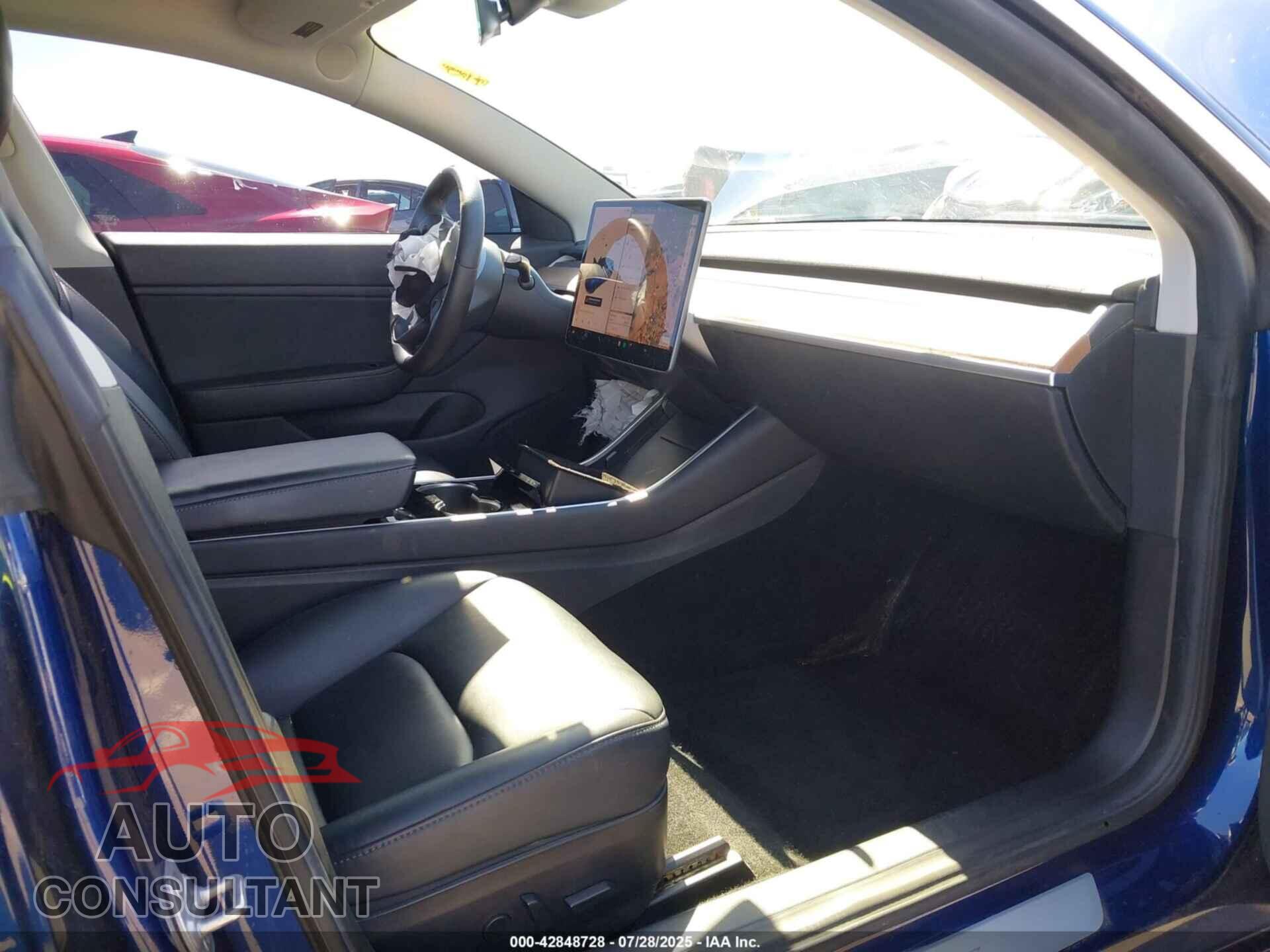 TESLA MODEL 3 2019 - 5YJ3E1EA5KF427118