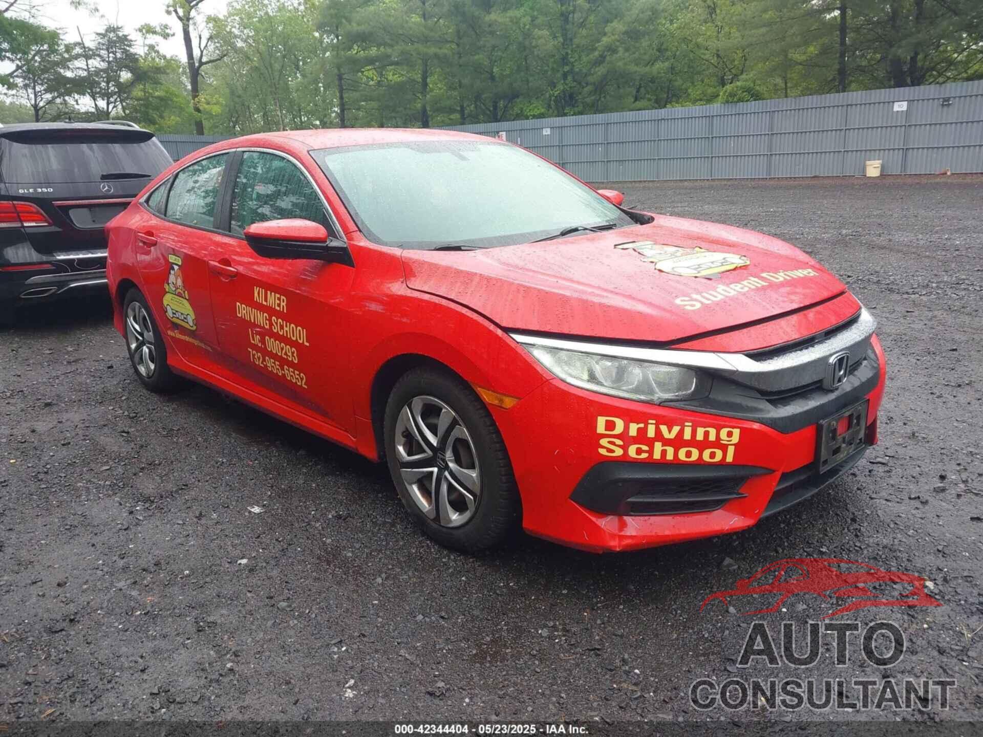HONDA CIVIC 2018 - 2HGFC2F59JH541708