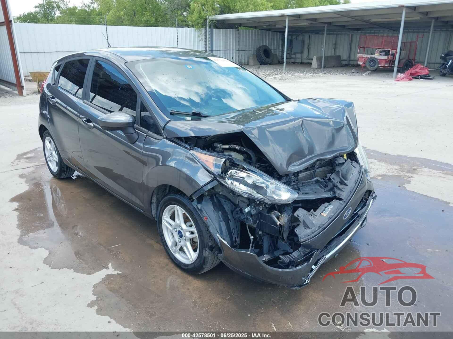 FORD FIESTA 2018 - 3FADP4EJ7JM115219