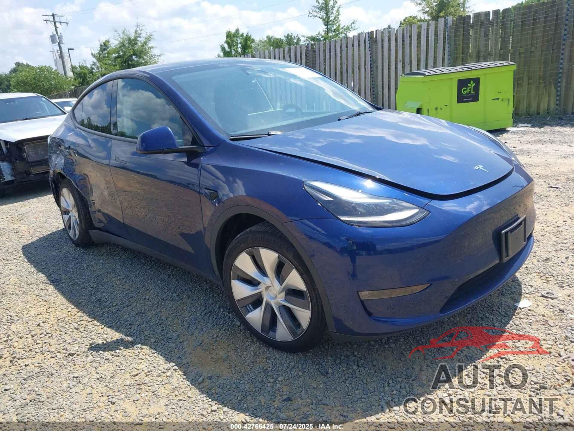 TESLA MODEL Y 2023 - 7SAYGDEE6PF851180
