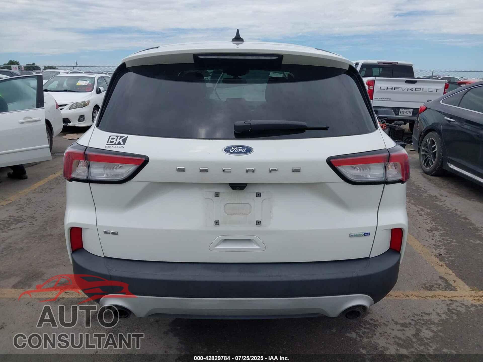 FORD ESCAPE 2020 - 1FMCU9G60LUA38661