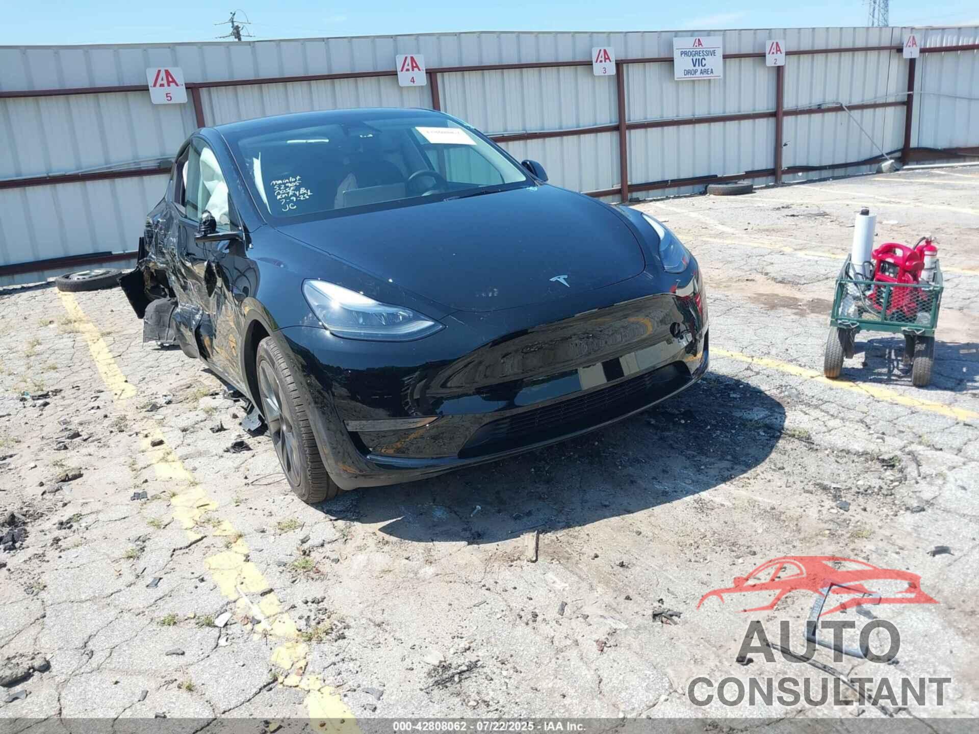 TESLA MODEL Y 2024 - 7SAYGDED4RA332118