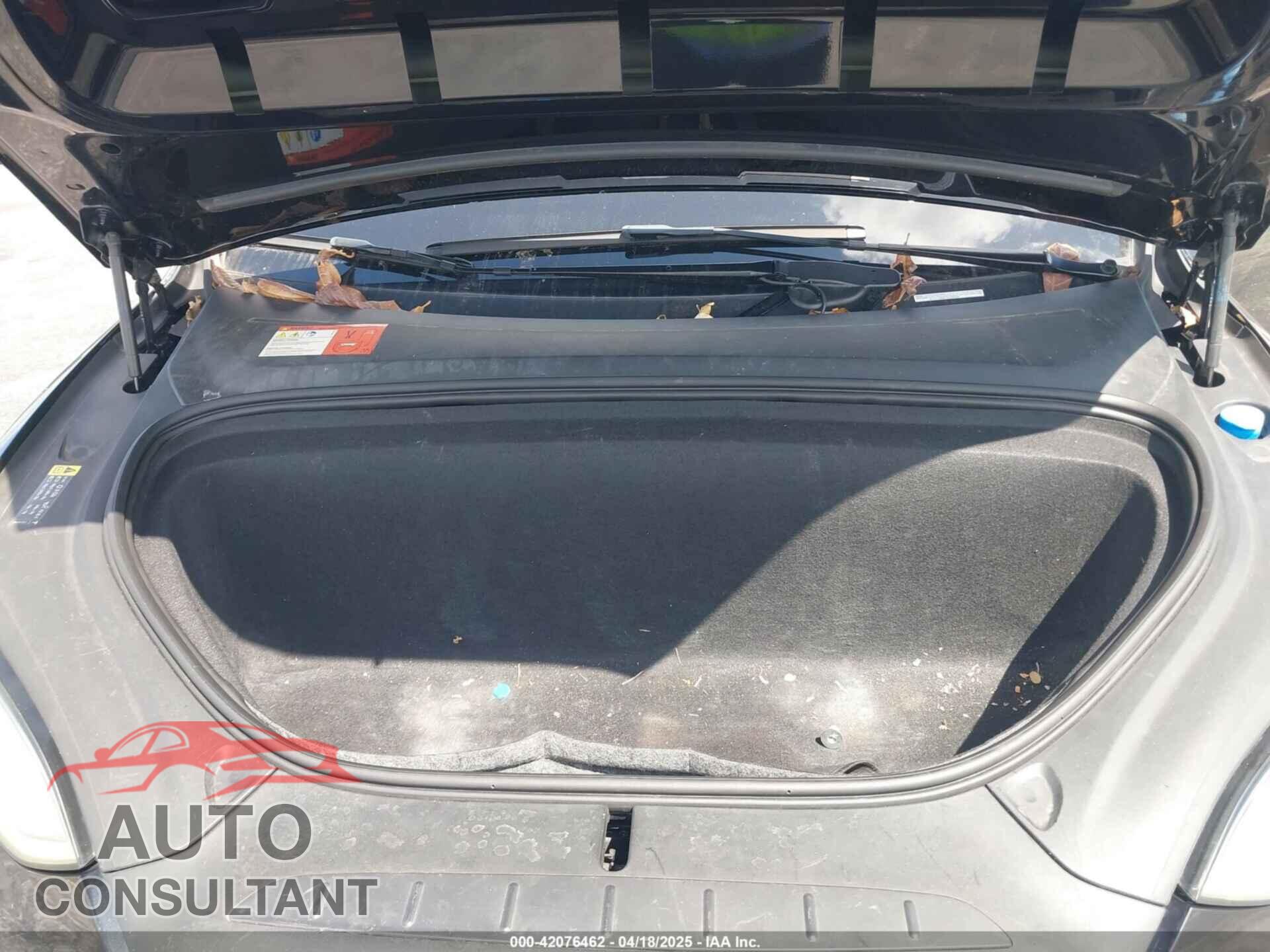 TESLA MODEL X 2017 - 5YJXCBE21HF054898