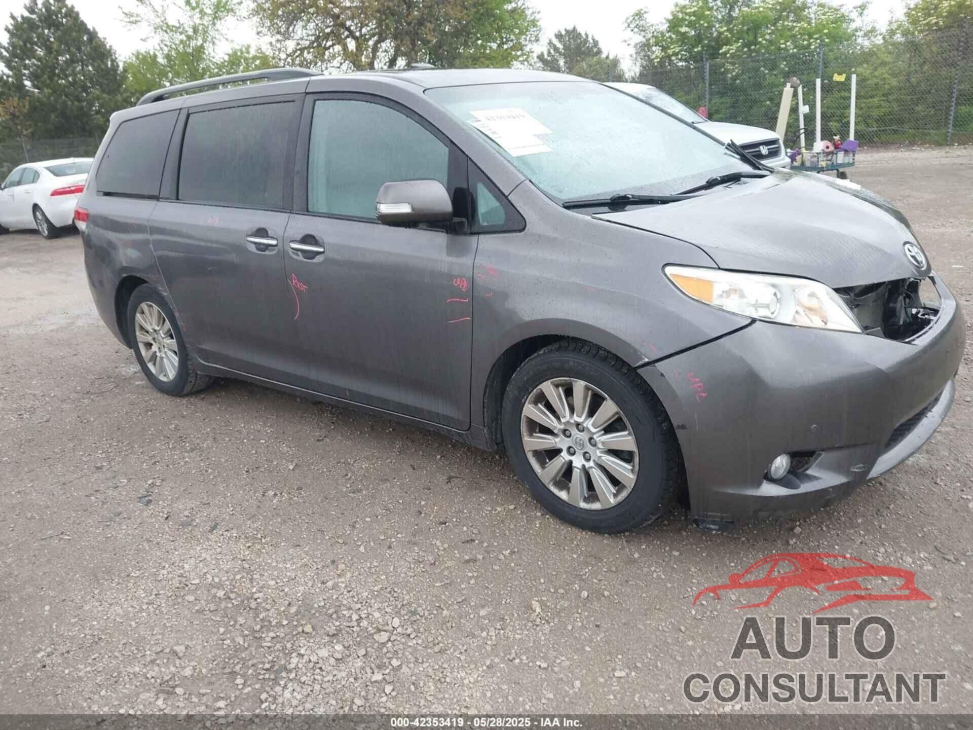 TOYOTA SIENNA 2014 - 5TDYK3DC0ES429307