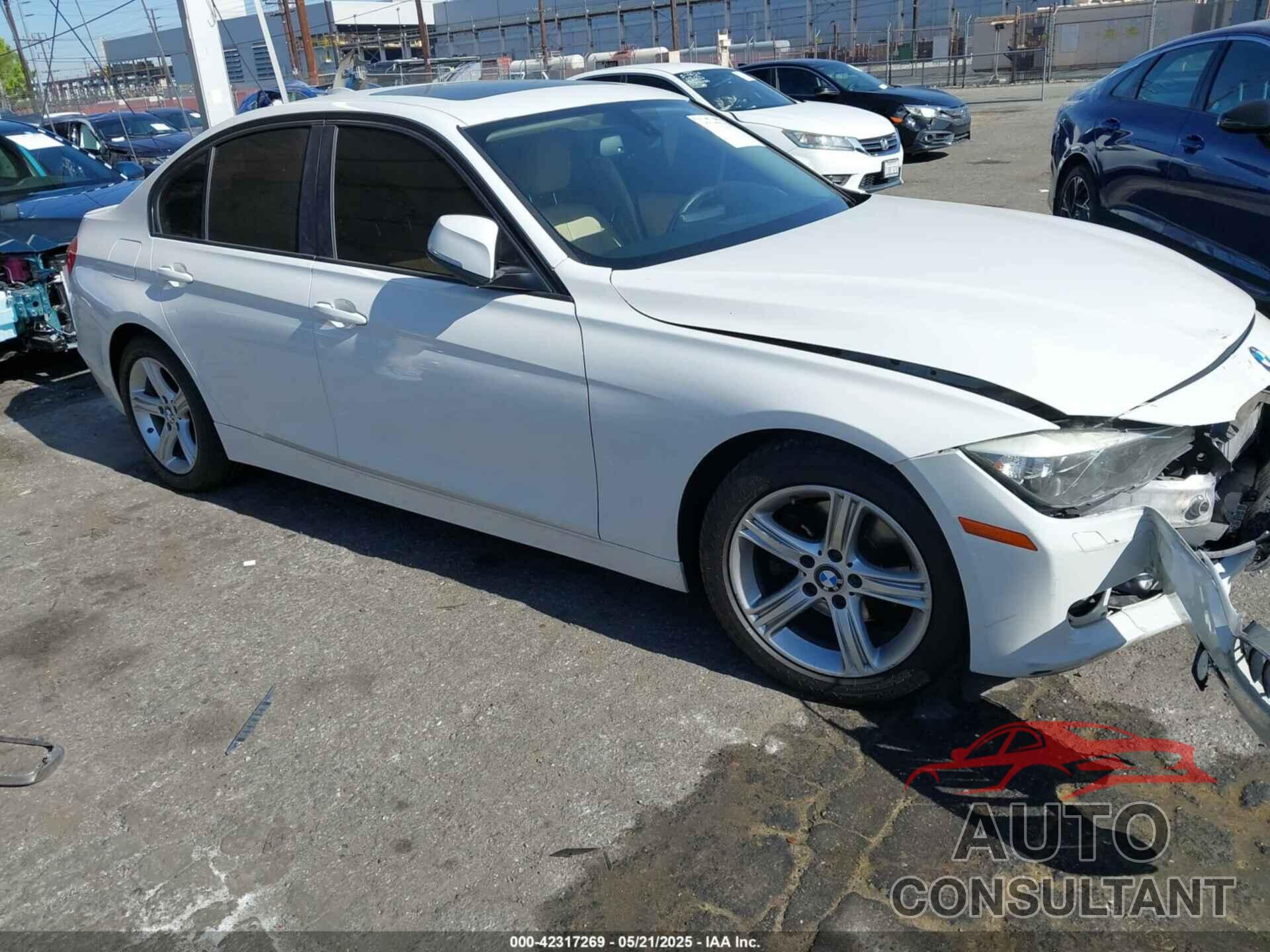 BMW 320I 2013 - WBA3C3C55DF980712