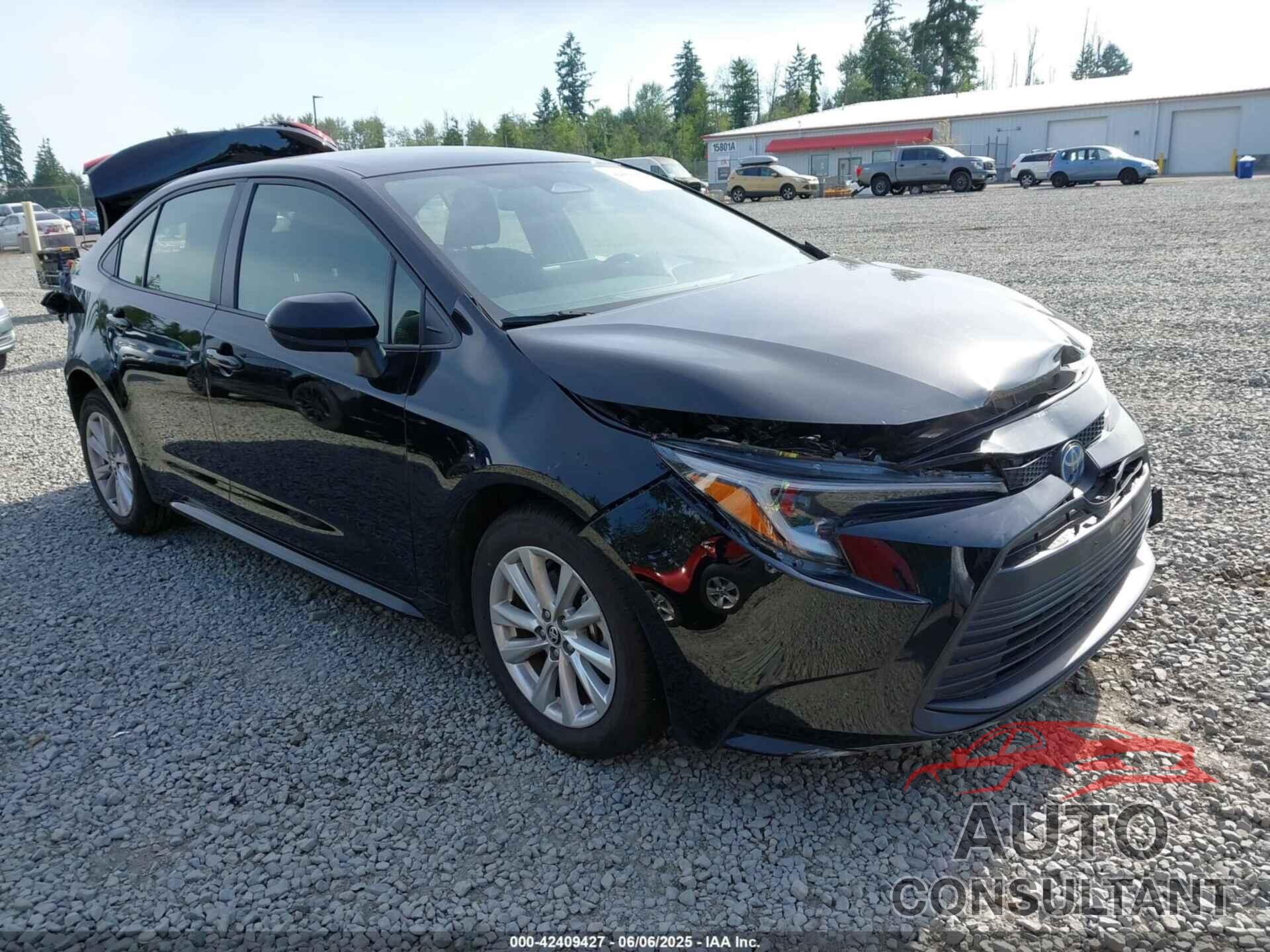 TOYOTA COROLLA 2024 - JTDBCMFEXRJ029667