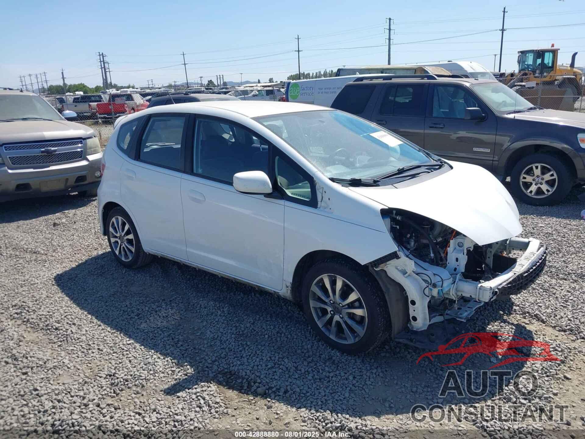 HONDA FIT 2013 - JHMGE8H59DC052986