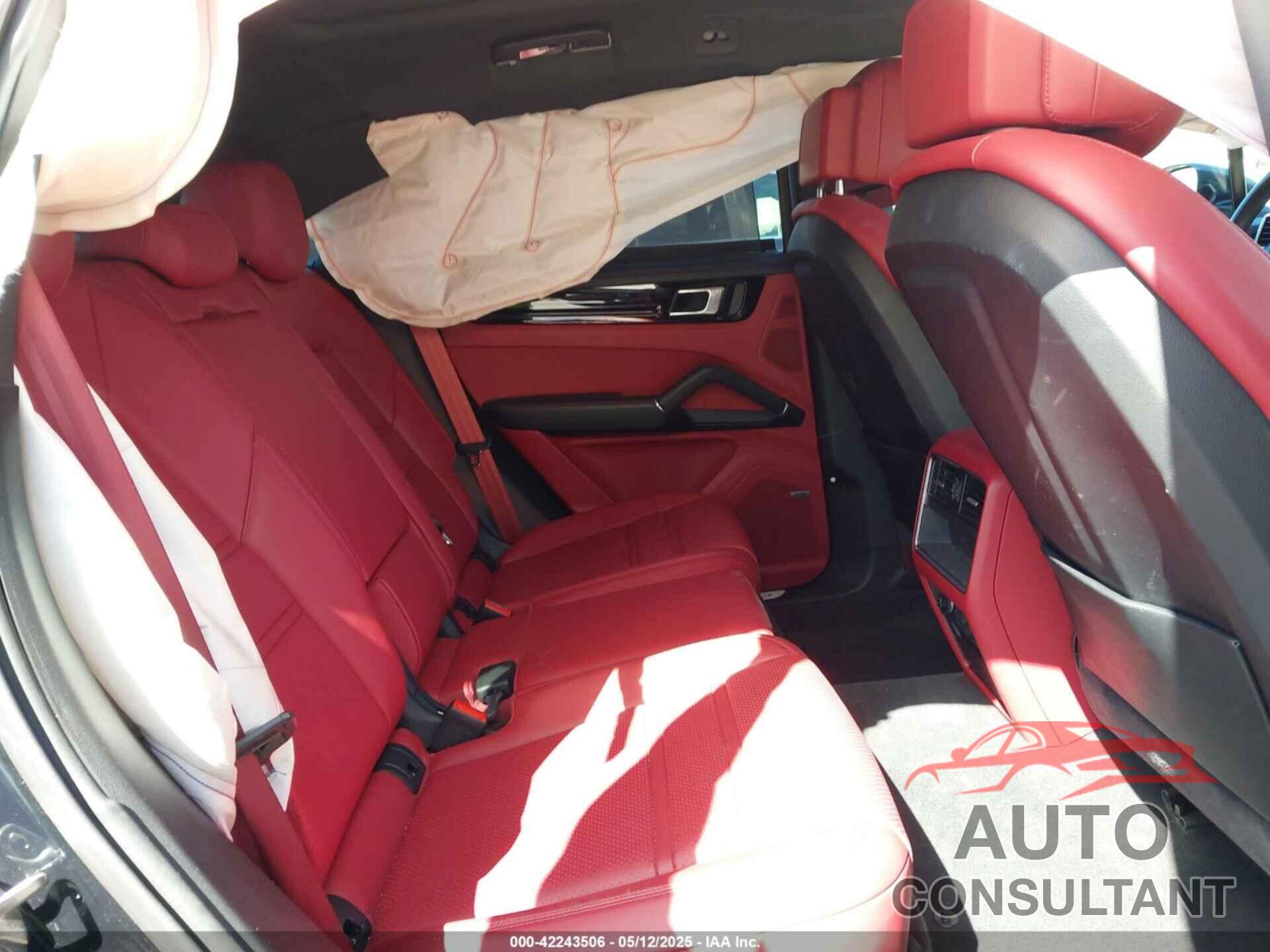 PORSCHE CAYENNE E-HYBRID 2023 - WP1AE2AY9PDA12252