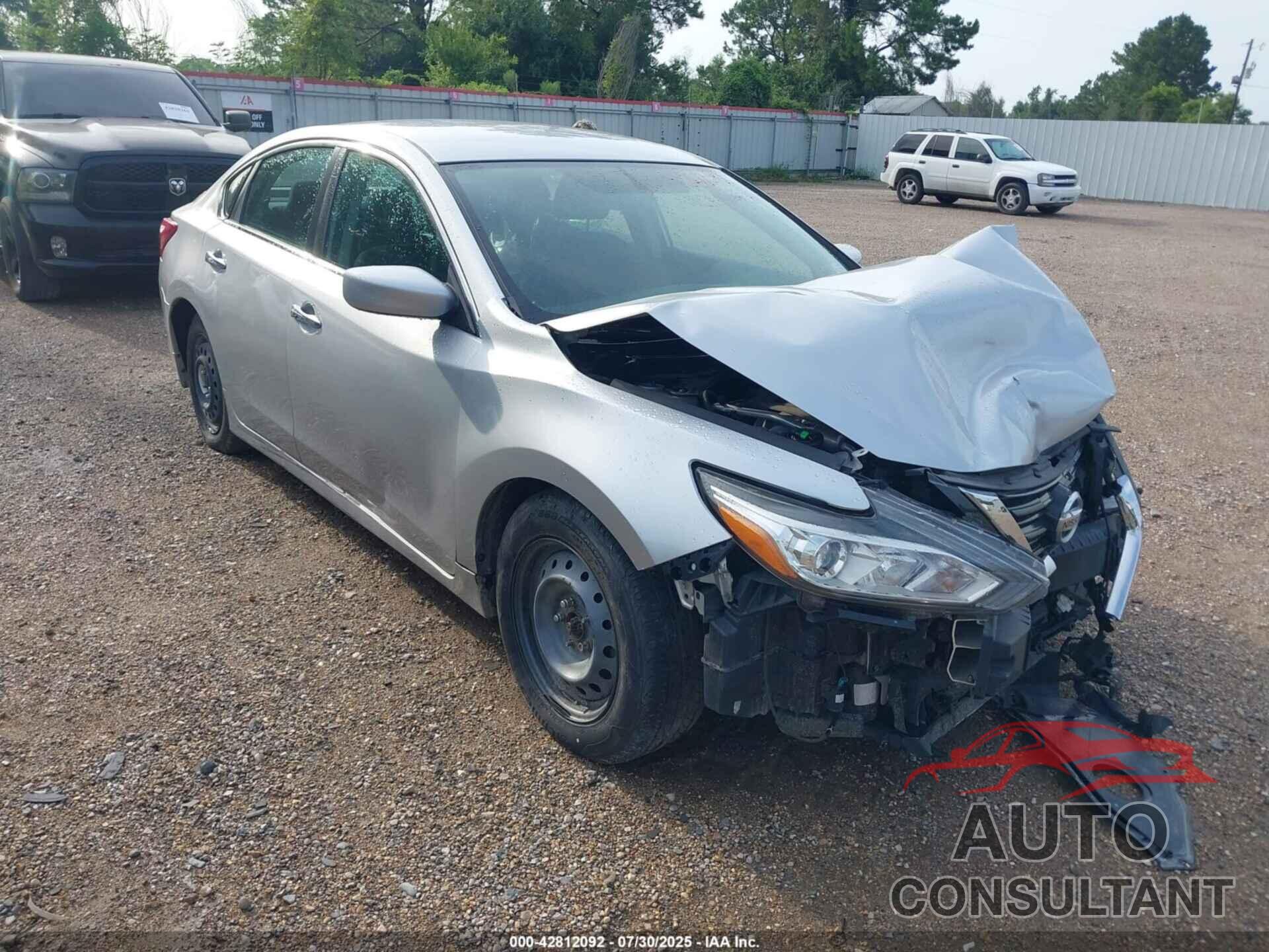 NISSAN ALTIMA 2017 - 1N4AL3AP4HC253797