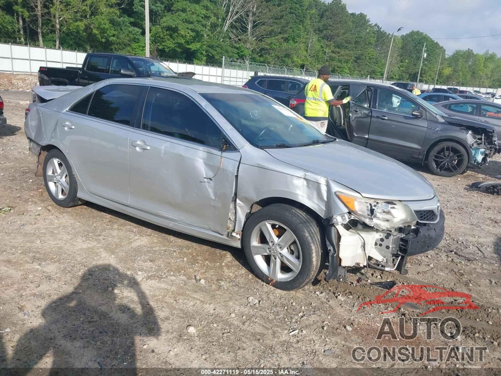 TOYOTA CAMRY 2013 - 4T1BF1FK2DU249867