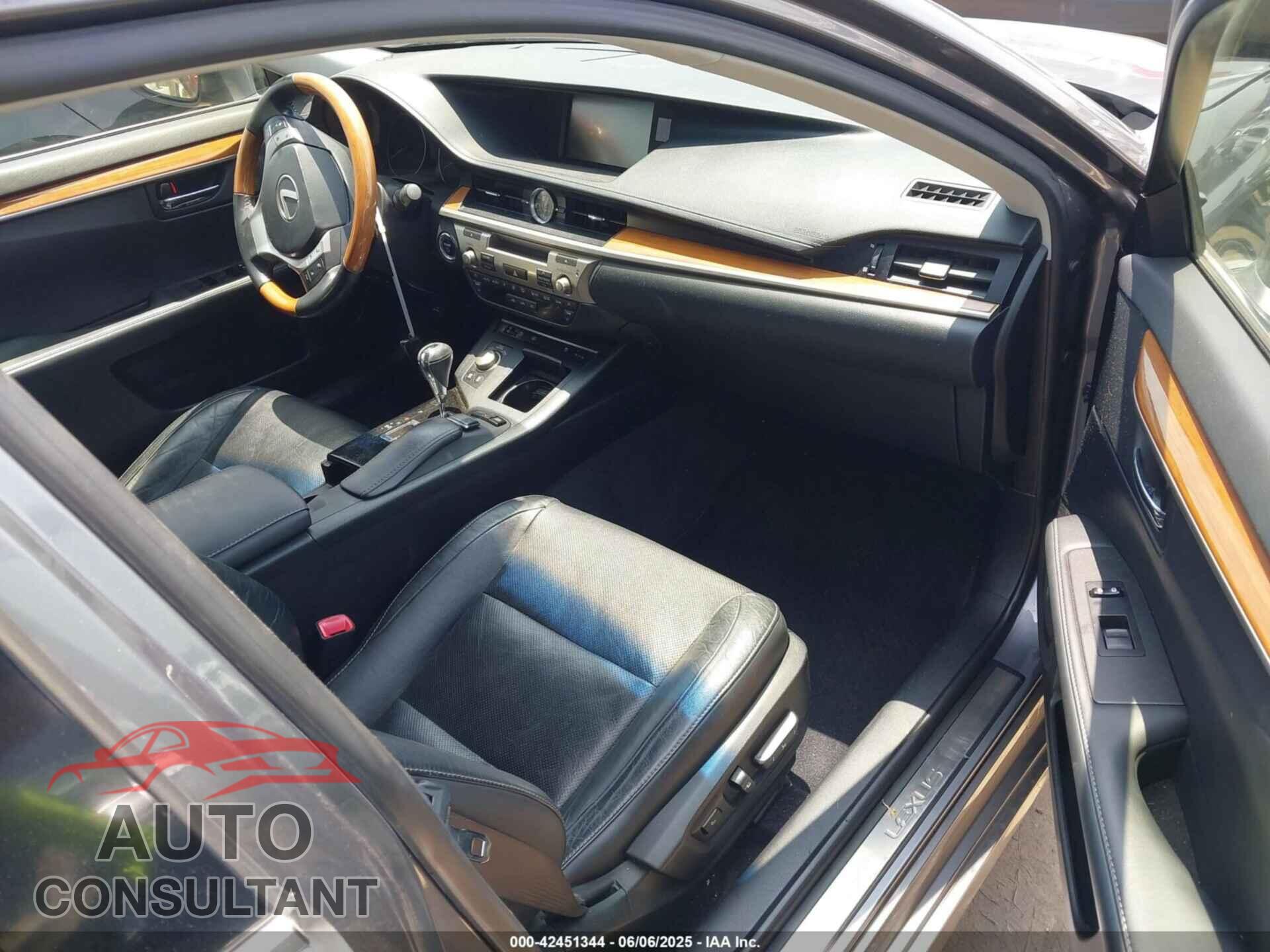 LEXUS ES 300H 2014 - JTHBW1GG4E2072376