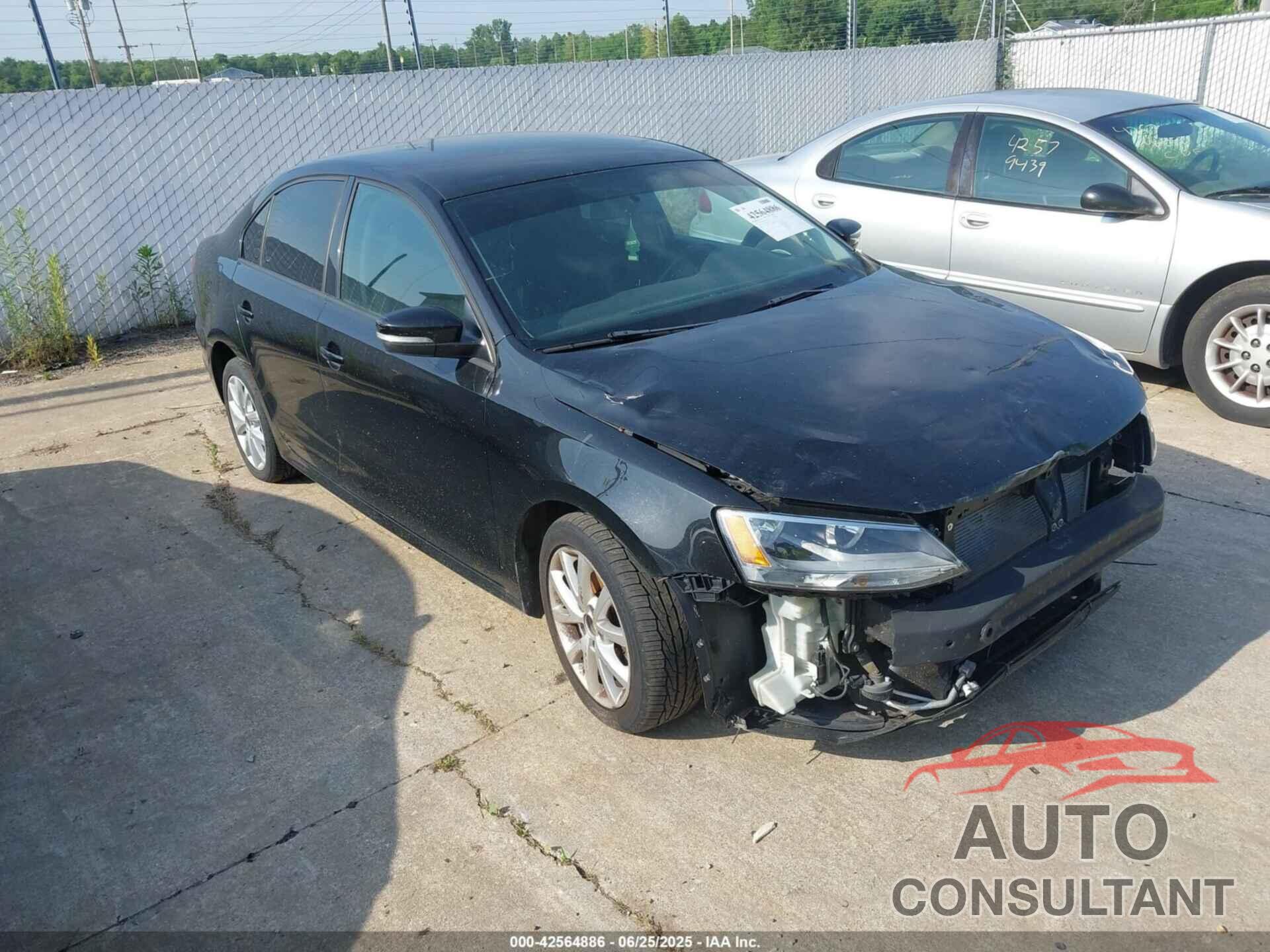VOLKSWAGEN JETTA 2012 - 3VWDX7AJ4CM061850