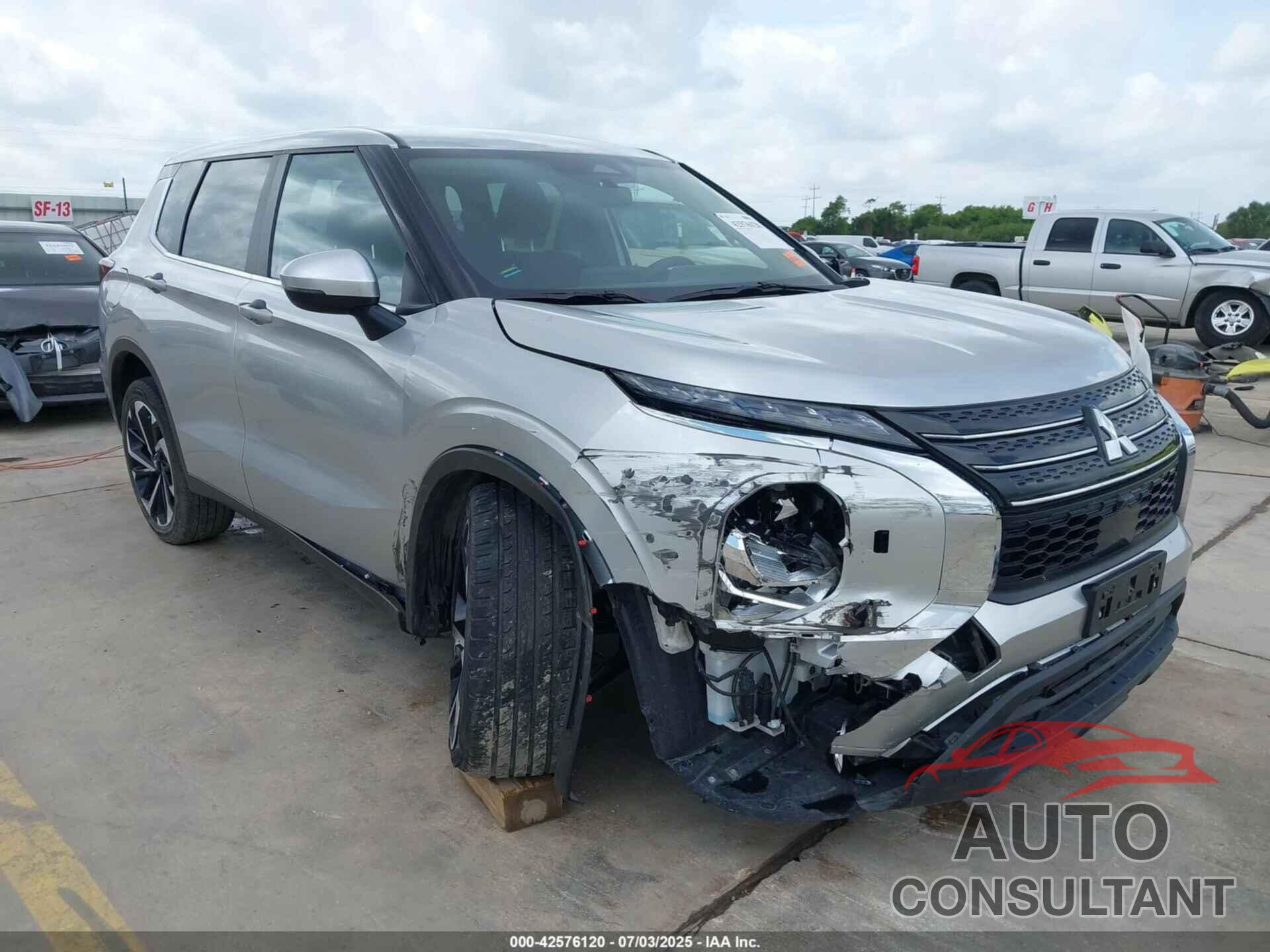 MITSUBISHI OUTLANDER 2022 - JA4J4TA82NZ002649