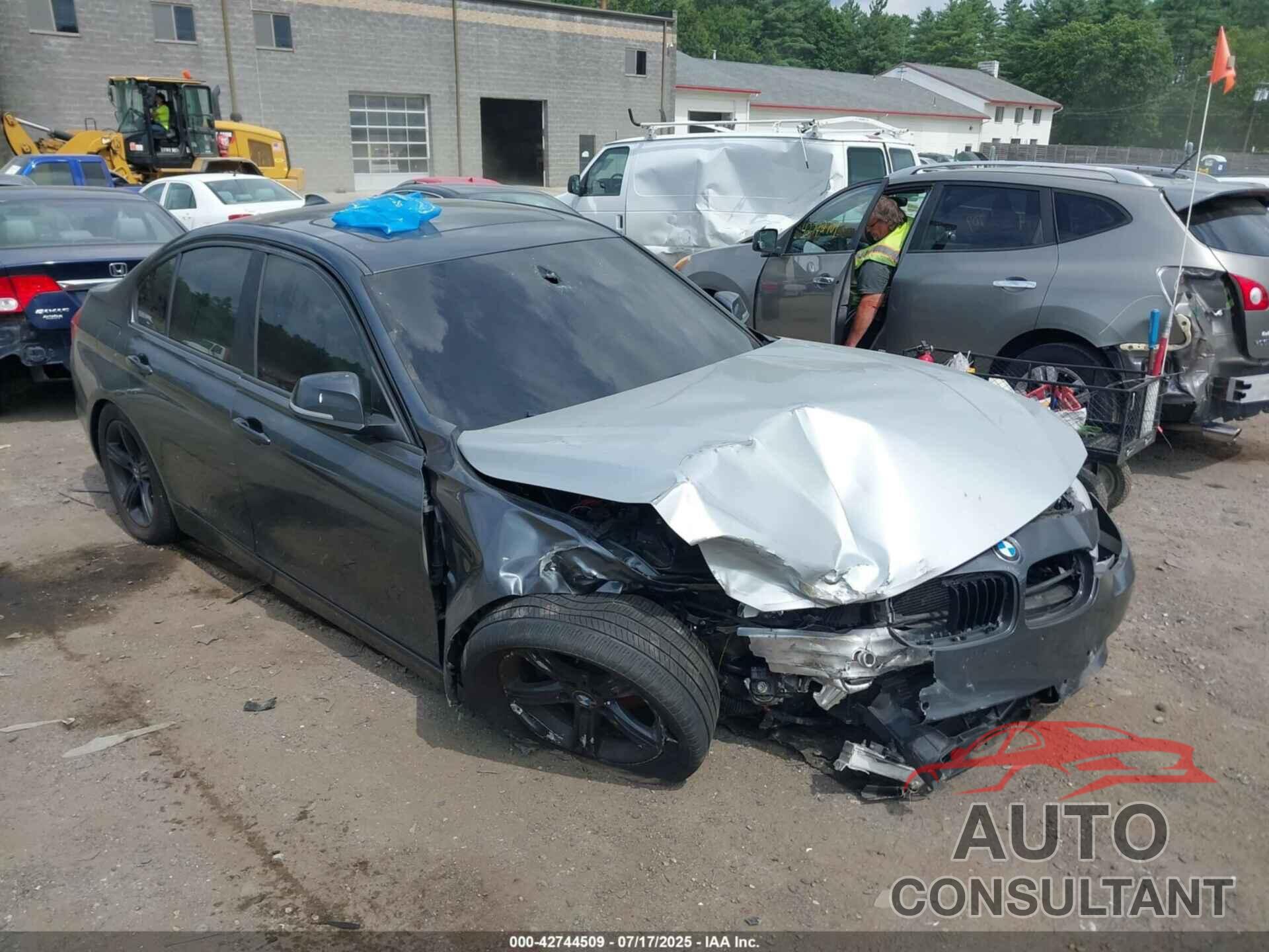 BMW 328I 2015 - WBA3B5G53FNS20635