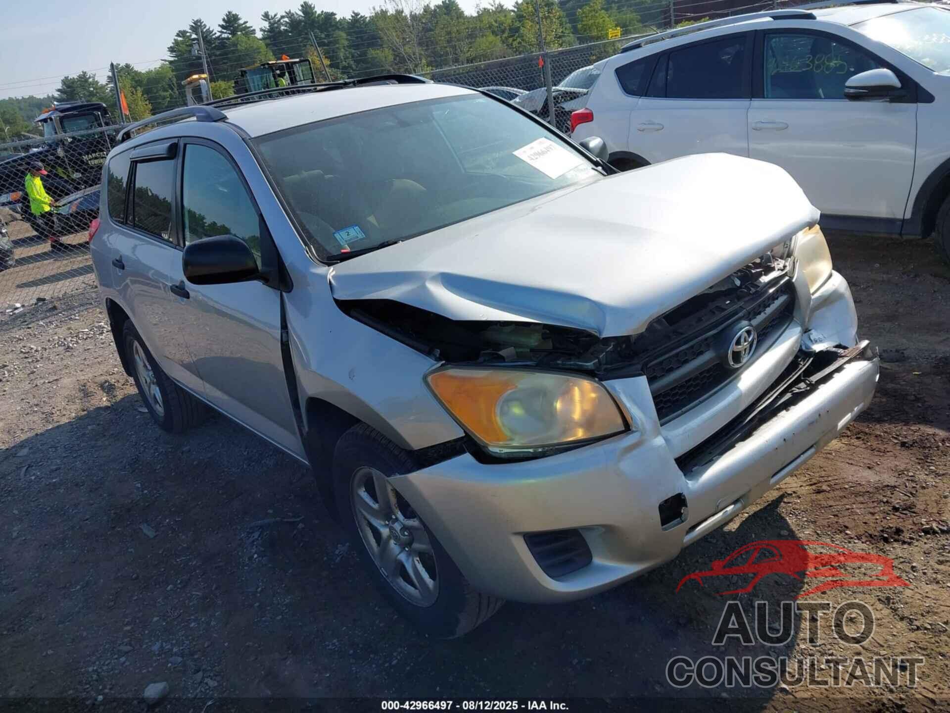 TOYOTA RAV4 2010 - JTMBF4DV8AD037084