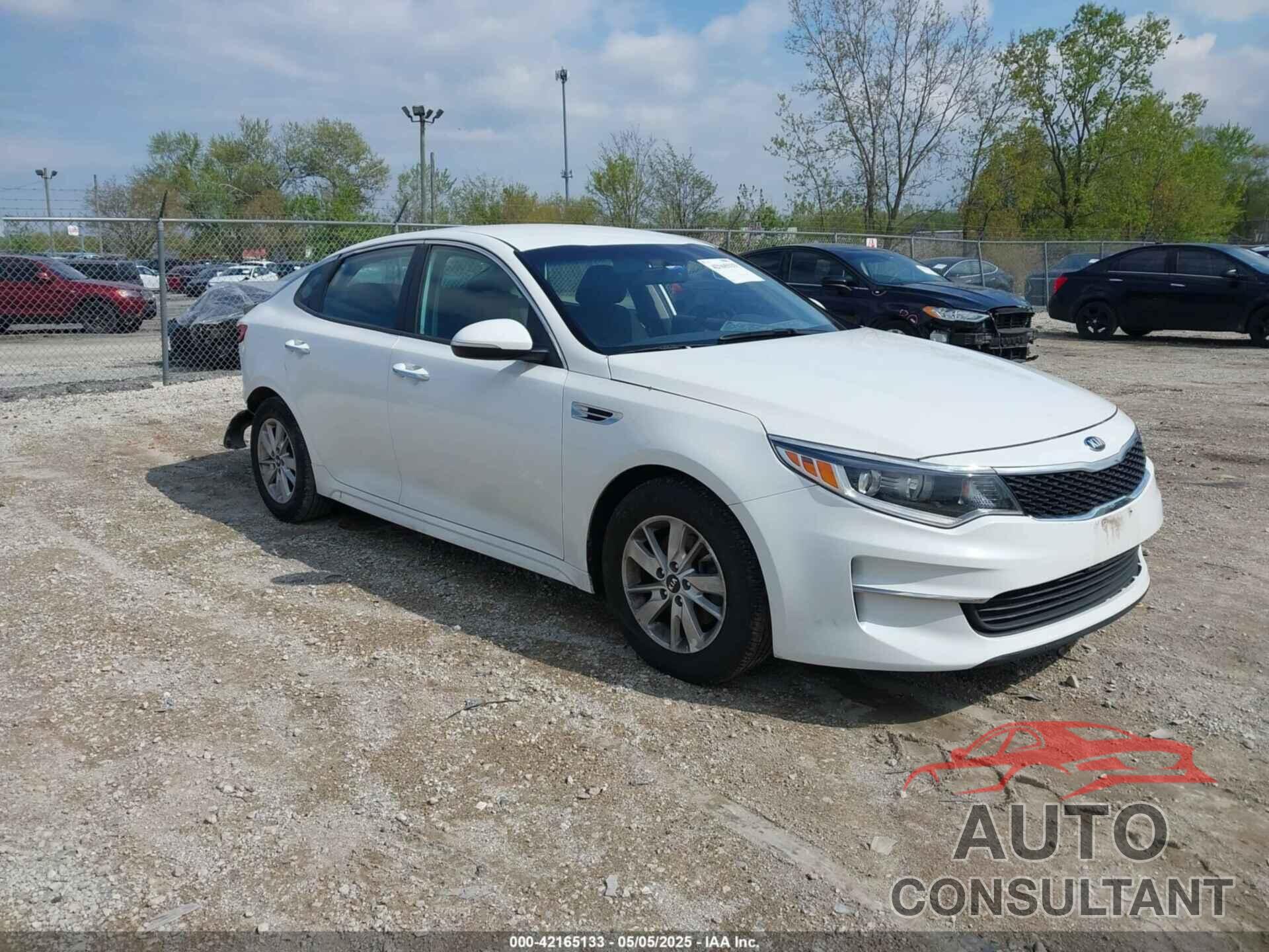KIA OPTIMA 2018 - 5XXGT4L33JG198575