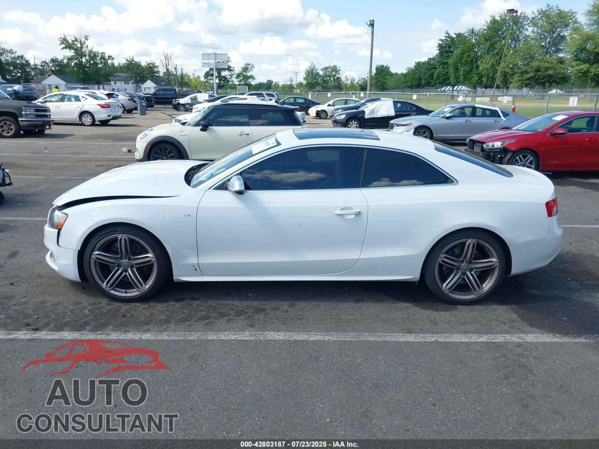 AUDI S5 2011 - WAUCVAFR2BA003356