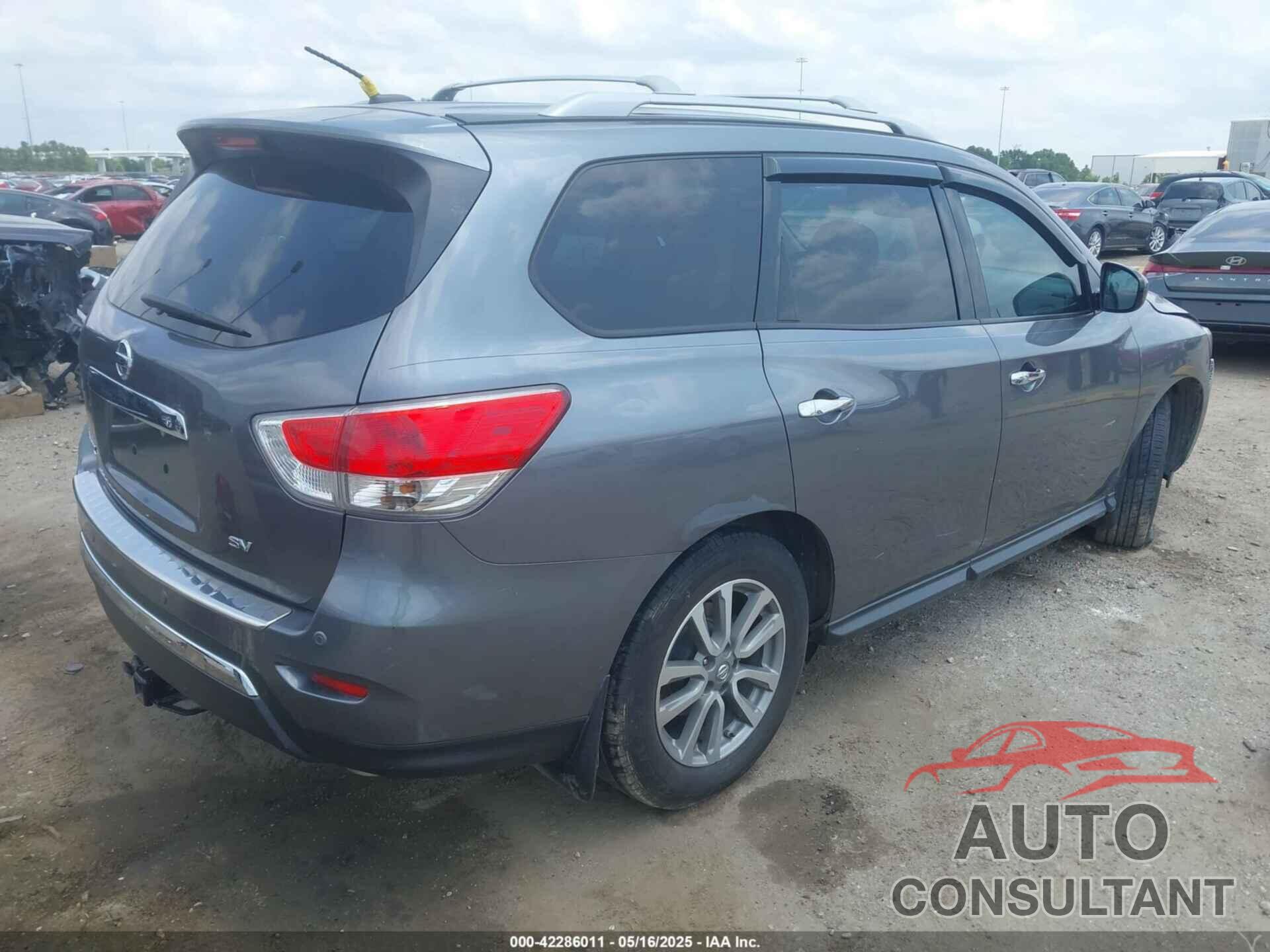 NISSAN PATHFINDER 2016 - 5N1AR2MN4GC670098