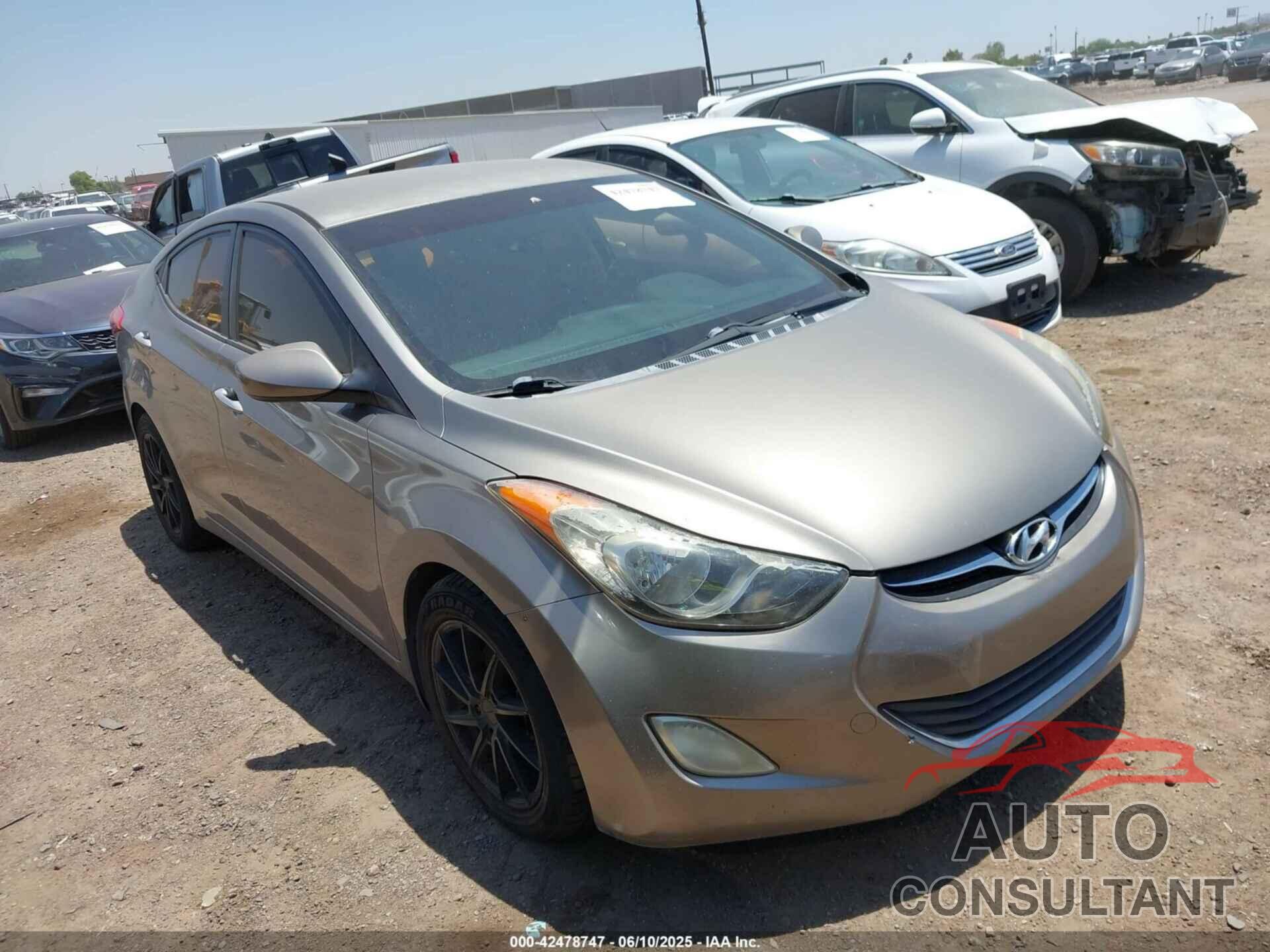 HYUNDAI ELANTRA 2013 - 5NPDH4AE0DH205614