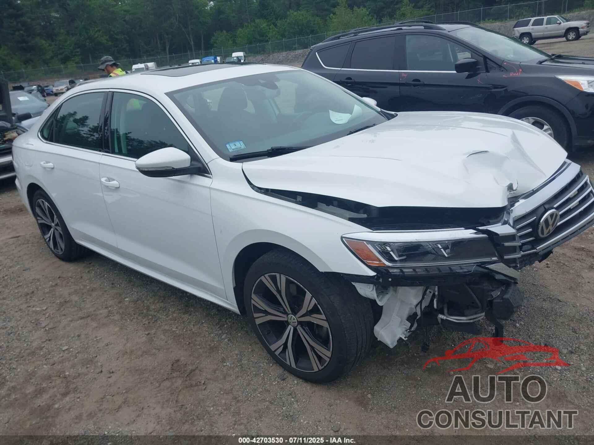 VOLKSWAGEN PASSAT 2021 - 1VWSA7A38MC001468