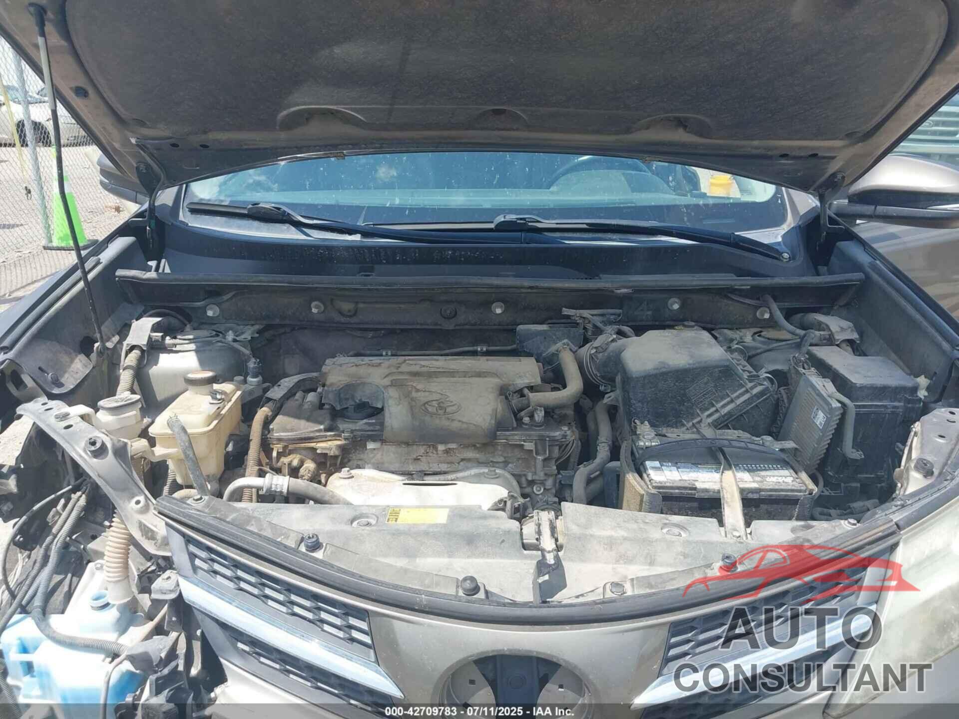 TOYOTA RAV4 2015 - JTMDFREV8FD107730
