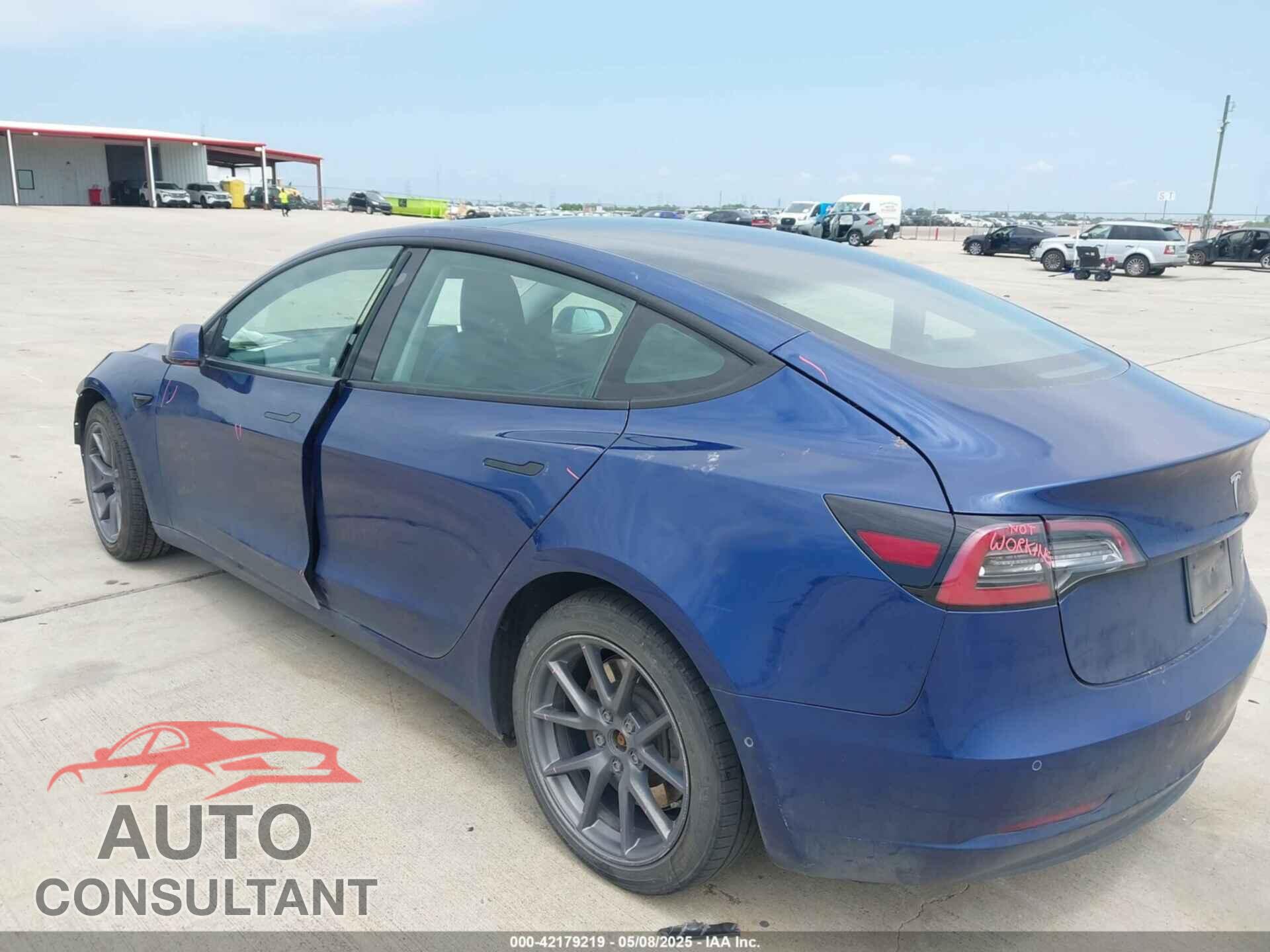 TESLA MODEL 3 2022 - 5YJ3E1EB2NF246443
