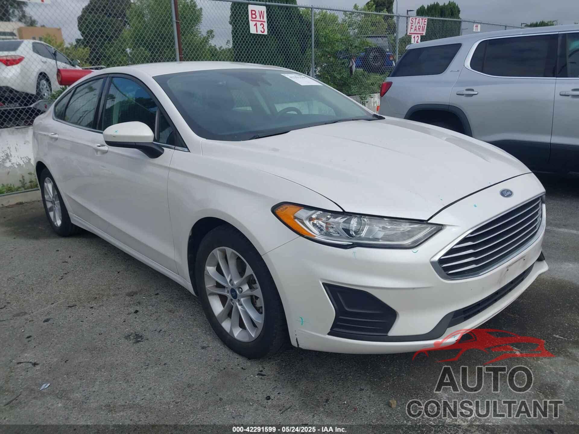 FORD FUSION 2019 - 3FA6P0HD5KR282528