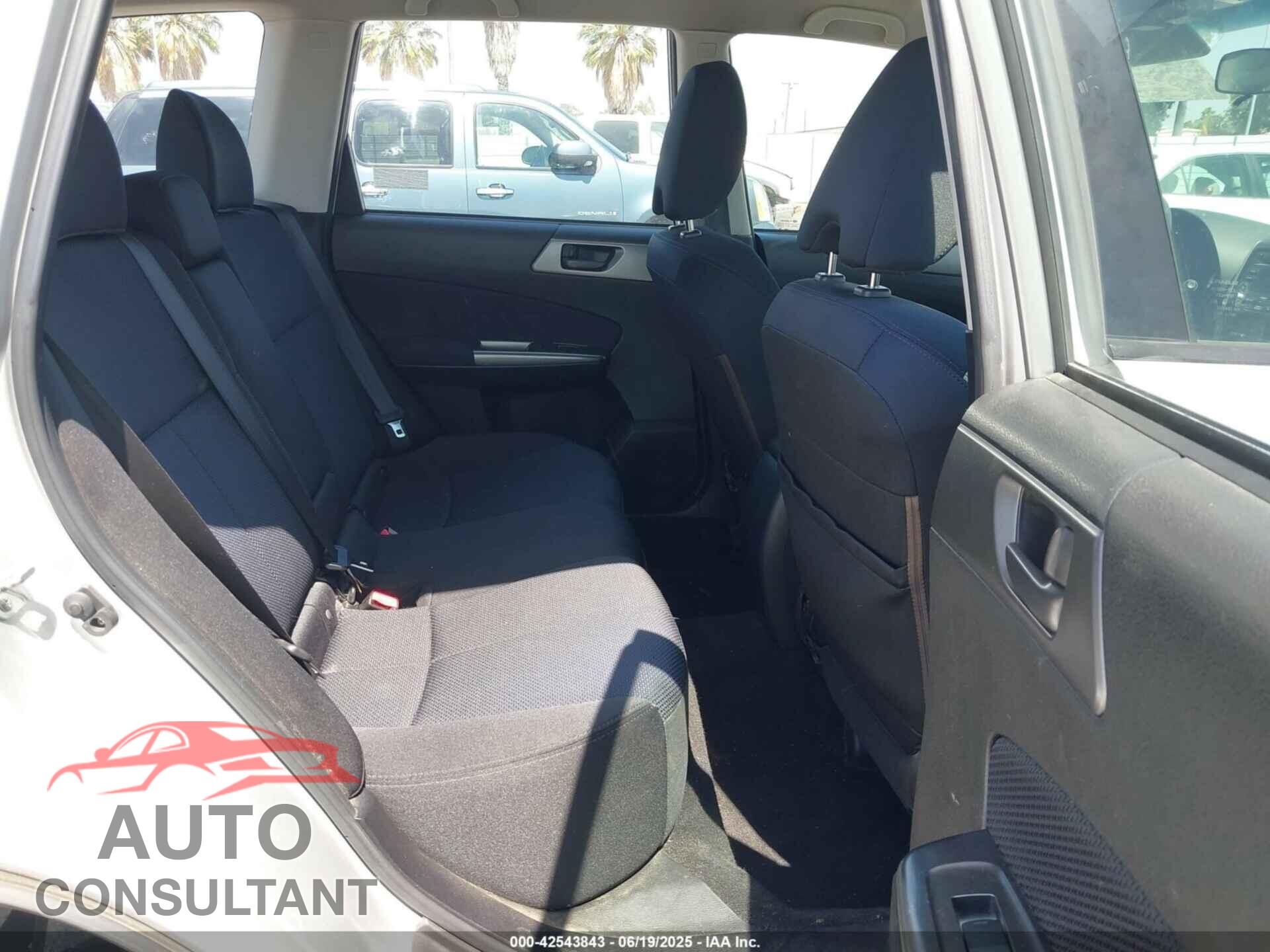 SUBARU FORESTER 2011 - JF2SHABC5BG779244