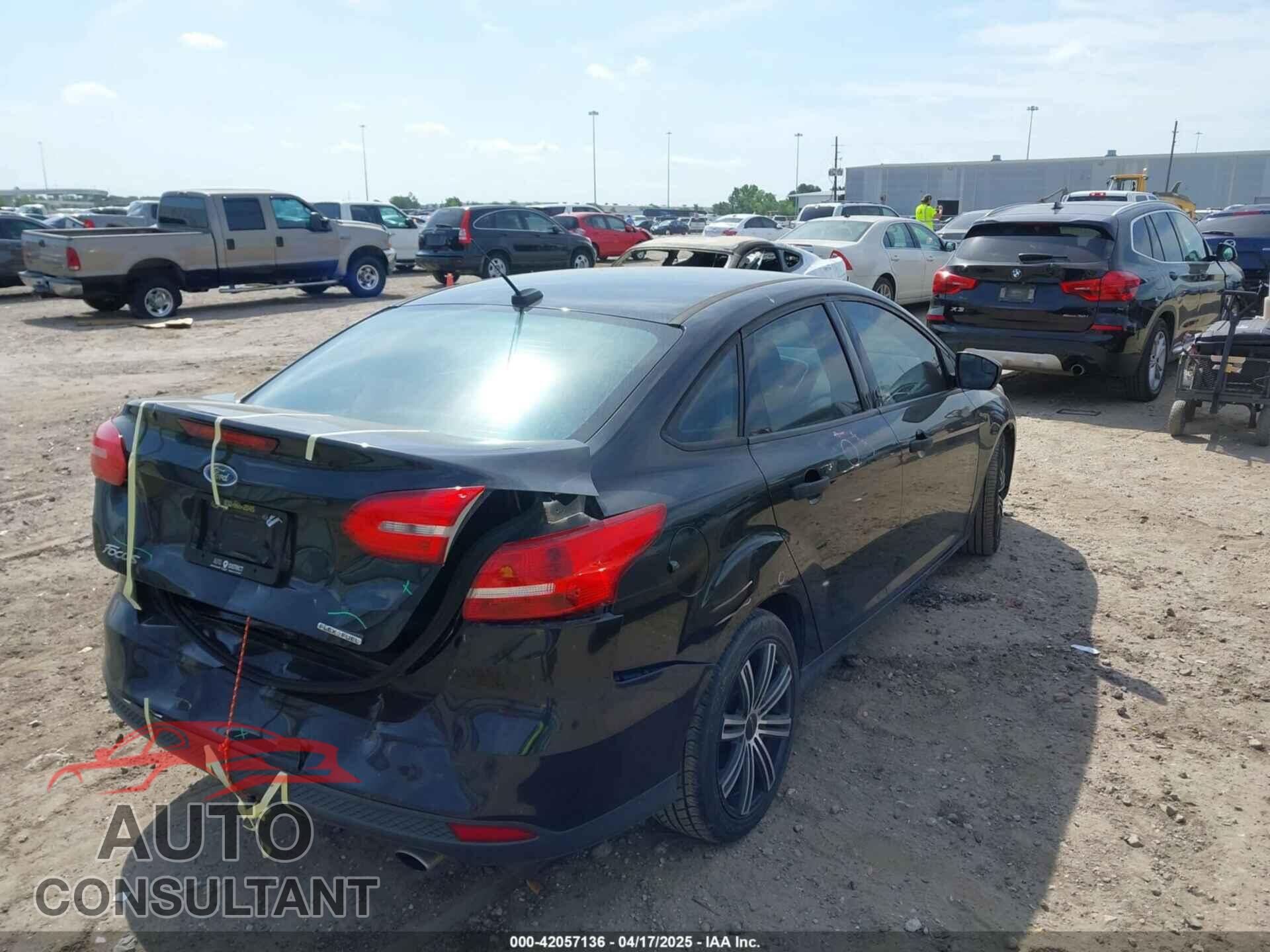 FORD FOCUS 2015 - 1FADP3E26FL365983