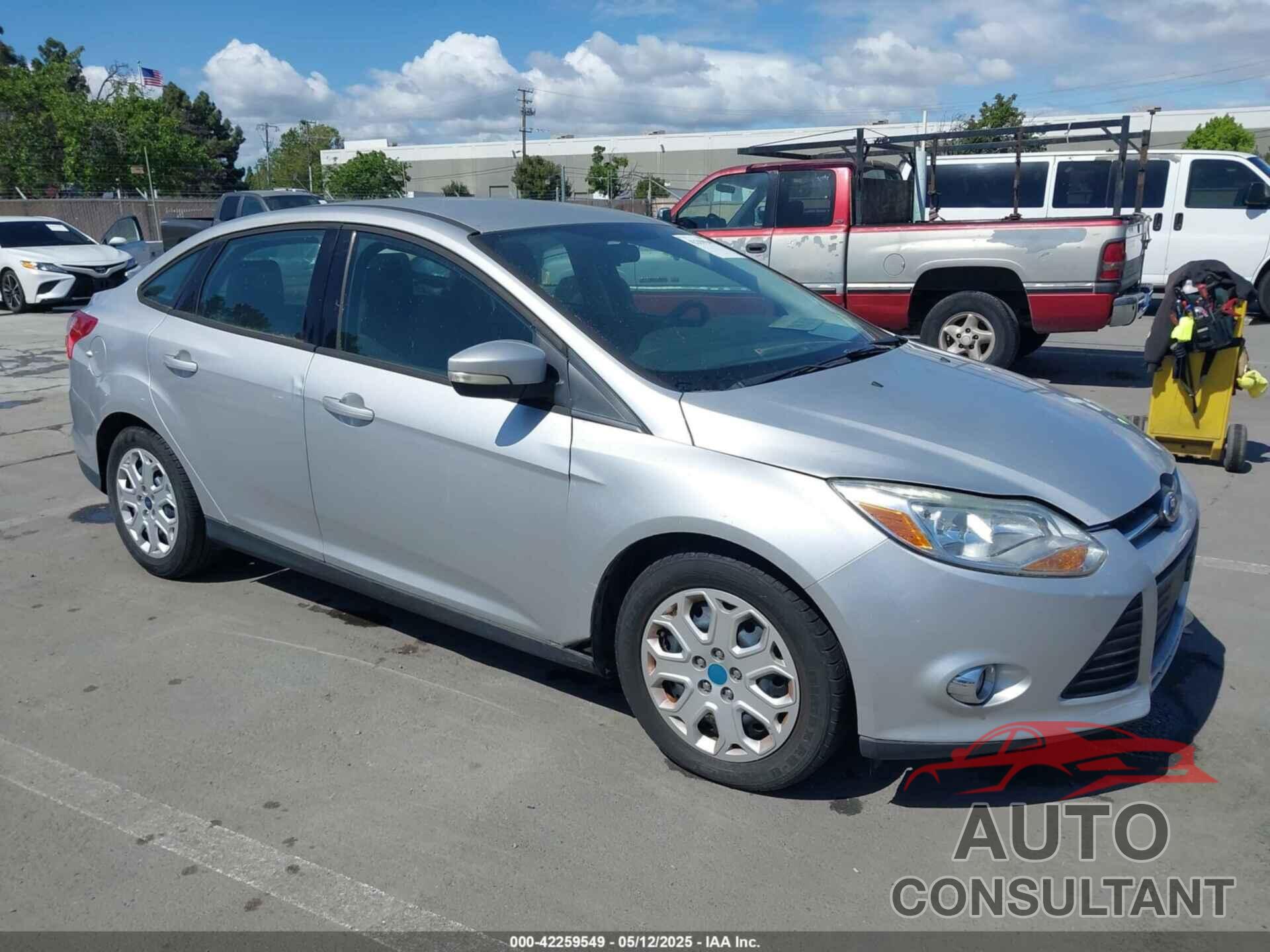 FORD FOCUS 2012 - 1FAHP3F24CL398041