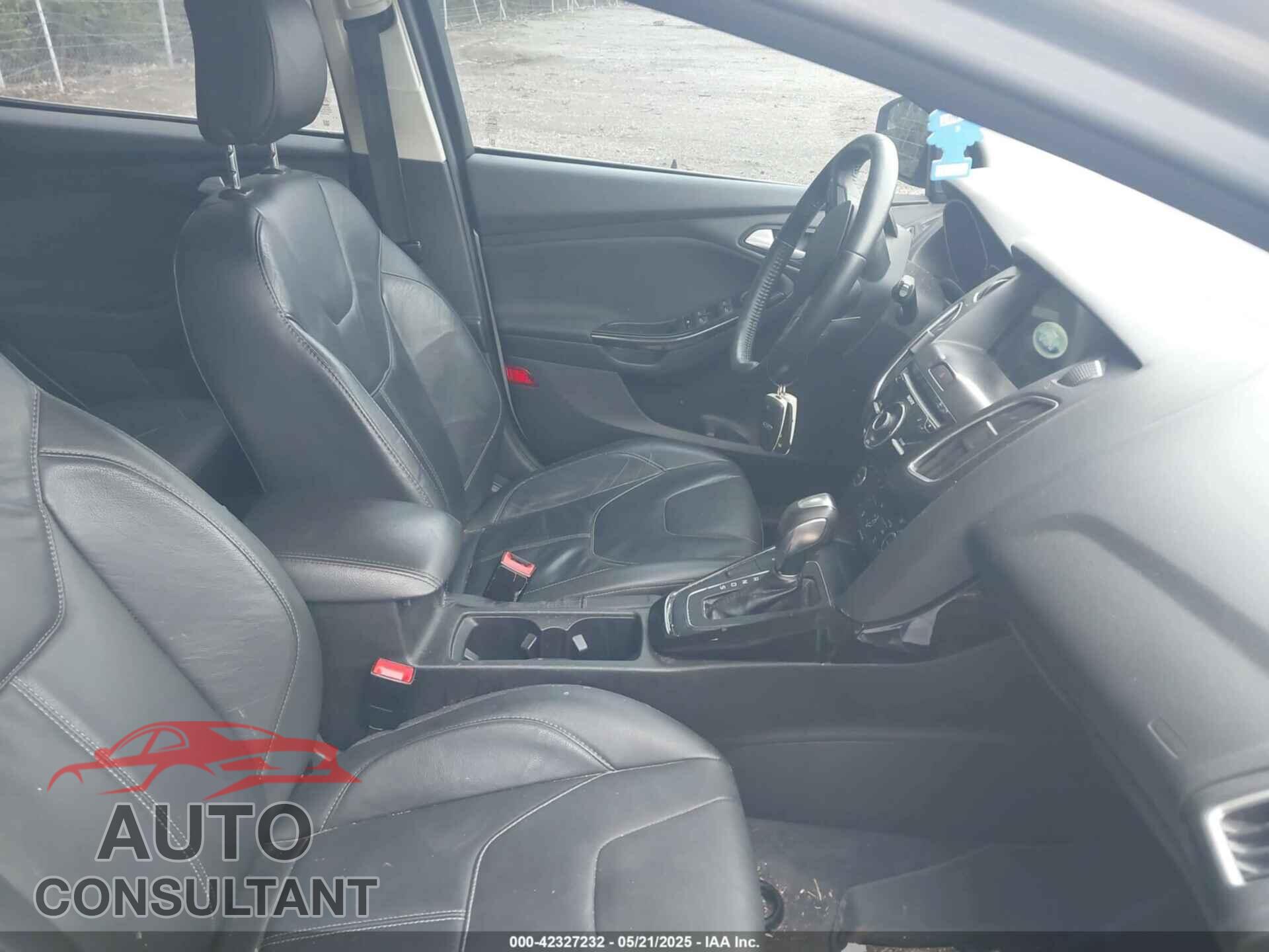 FORD FOCUS 2017 - 1FADP3N23HL209922
