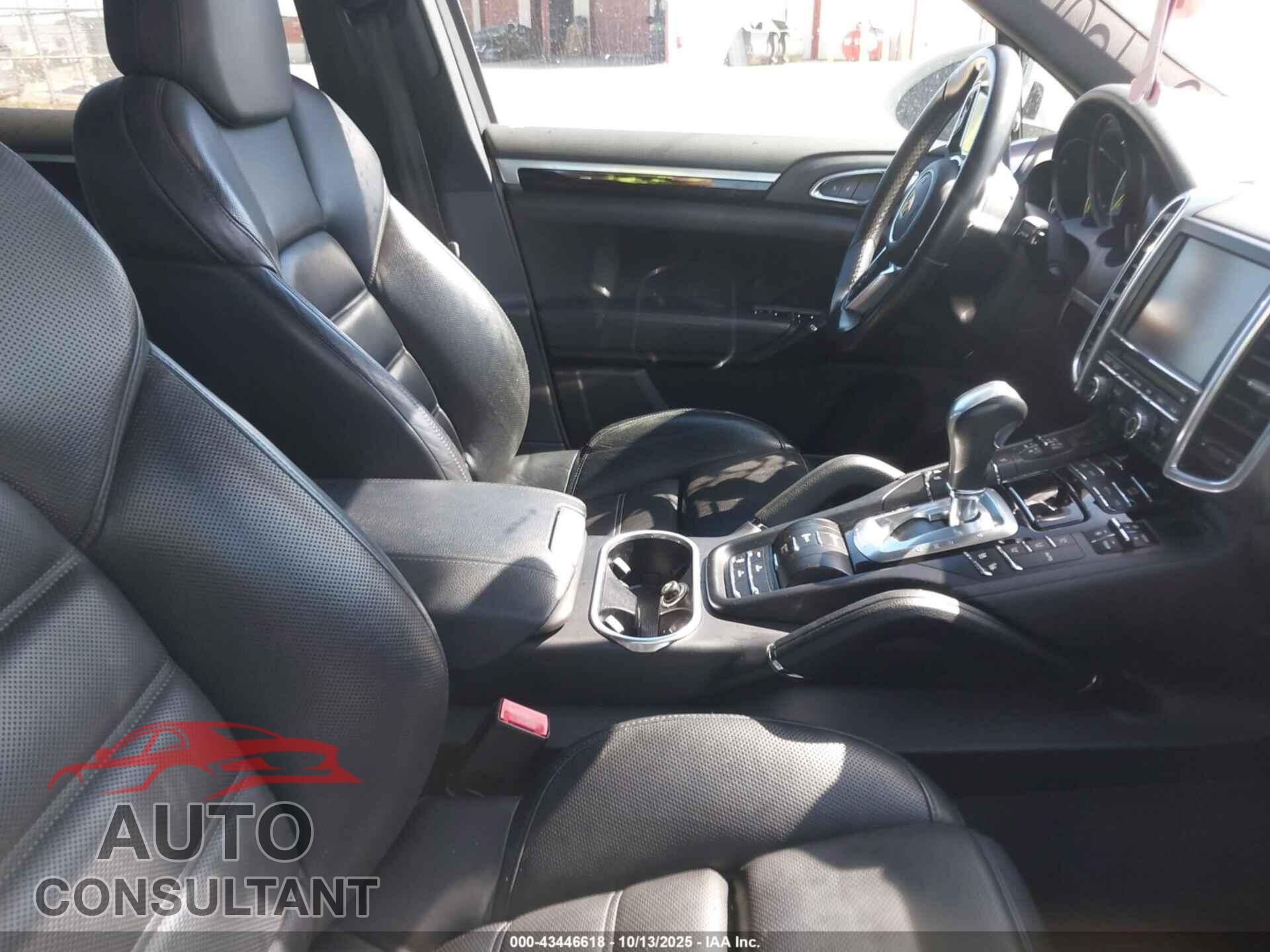 PORSCHE CAYENNE E-HYBRID 2016 - WP1AE2A27GLA61886