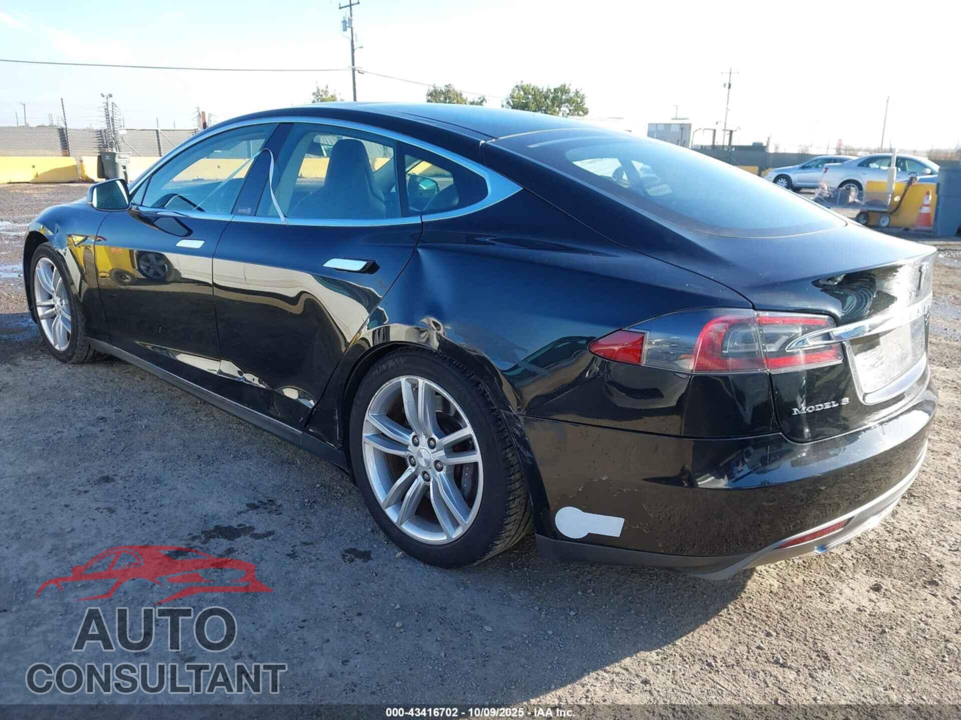 TESLA MODEL S 2013 - 5YJSA1DN0DFP11416