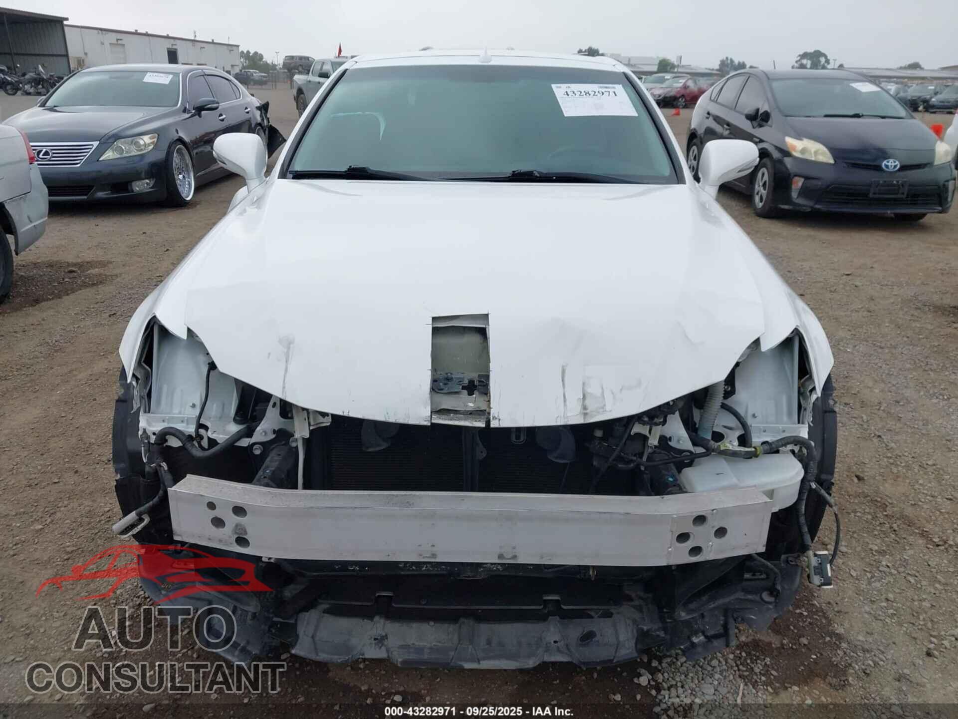 LEXUS IS 250C 2014 - JTHFF2C2XE2531704