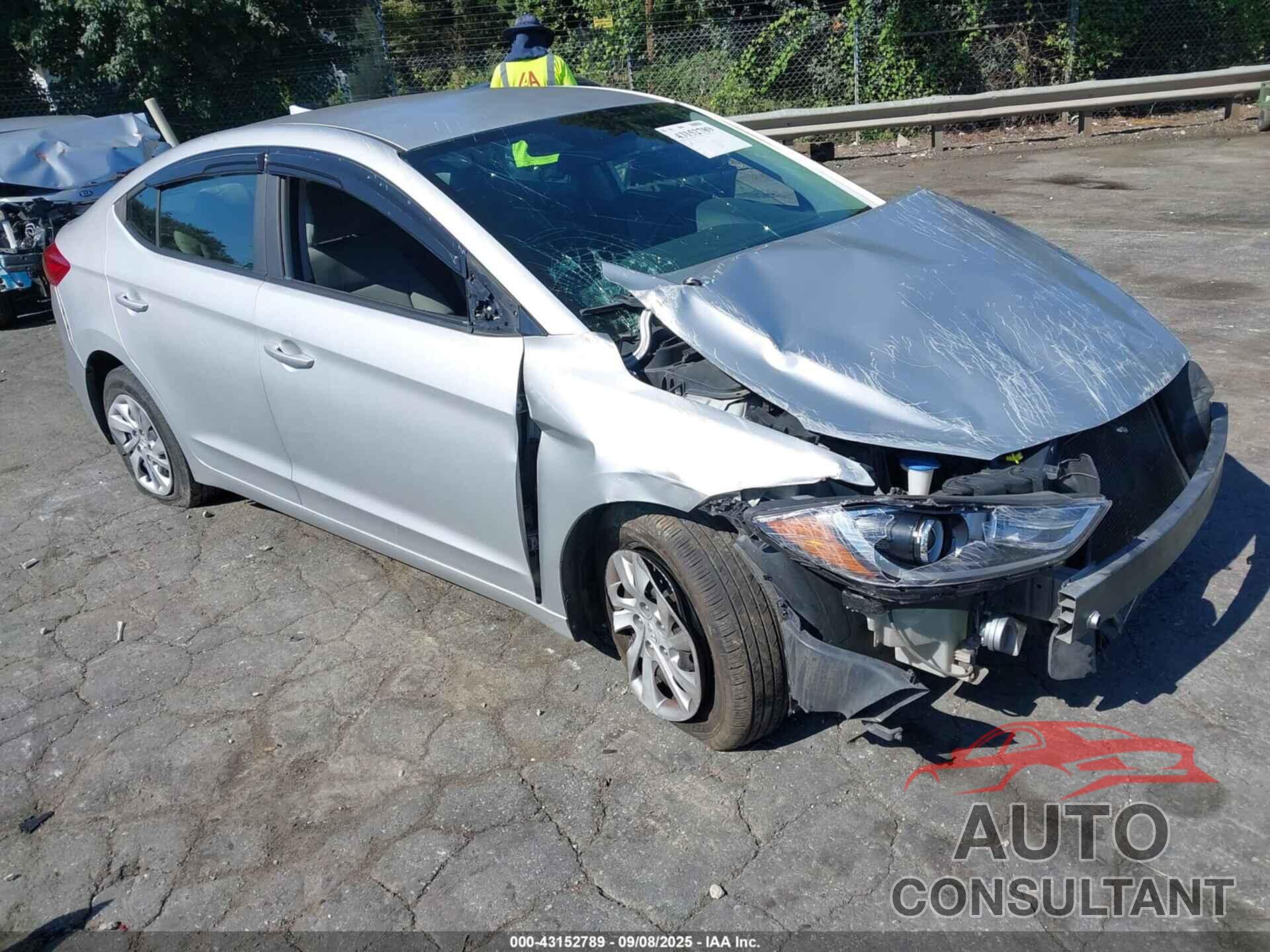 HYUNDAI ELANTRA 2017 - KMHD74LF0HU071025